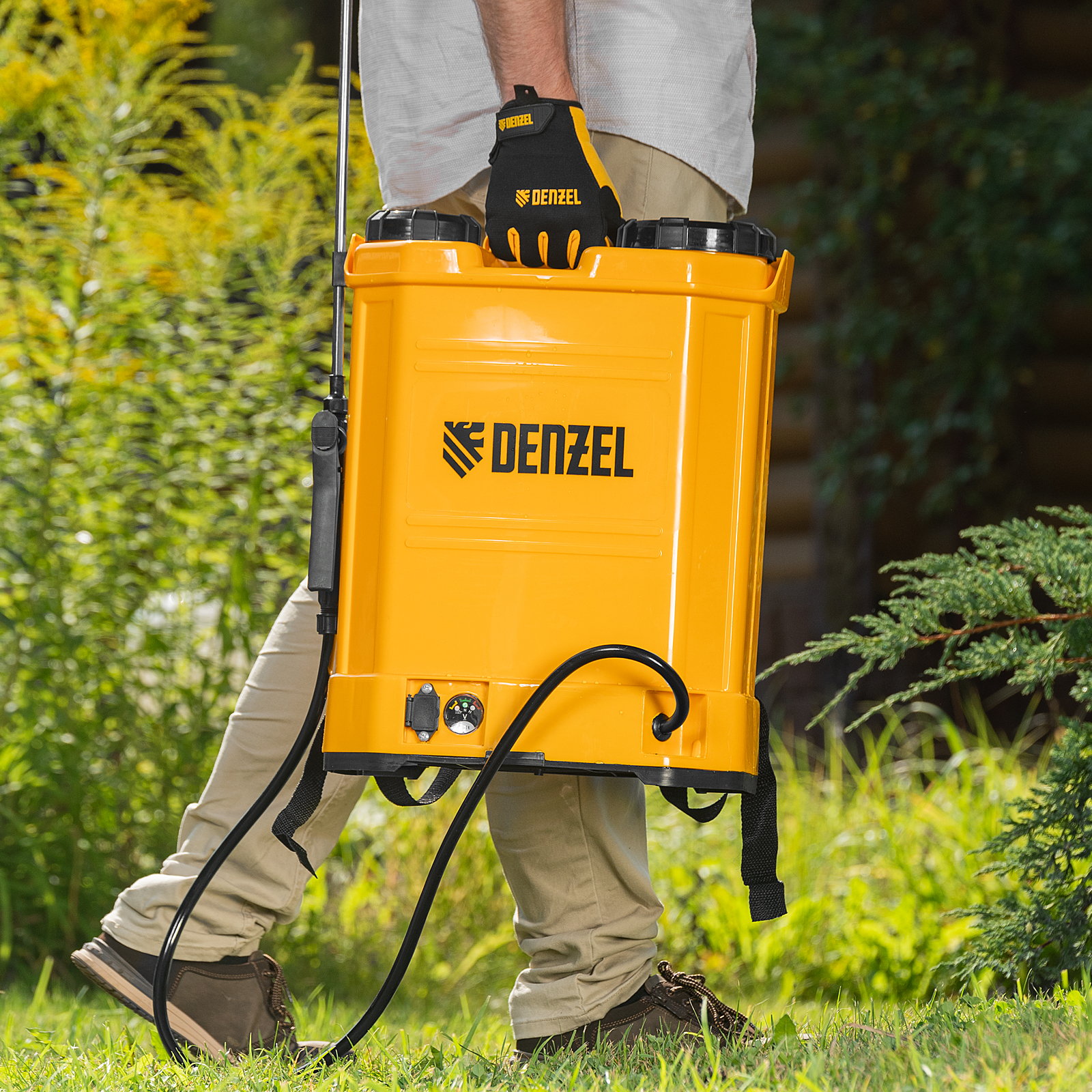 Опрыскиватель ранцевый аккумуляторный D-16LA, 16 л, 12 В, 8 Ач Denzel