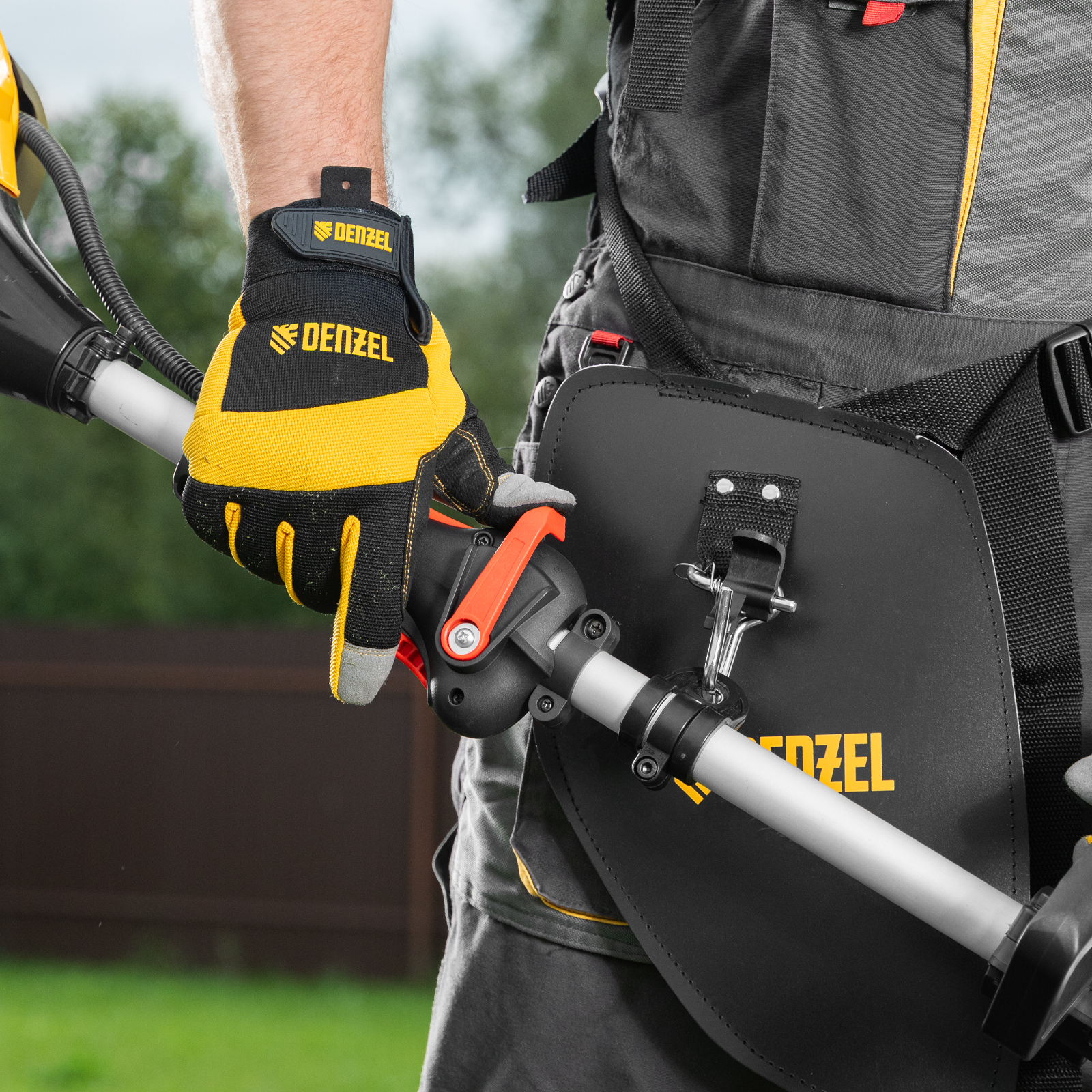 Триммер бензиновый мультифункциональный DGT-52S-MAX, 52 см3, разъемная штанга Denzel