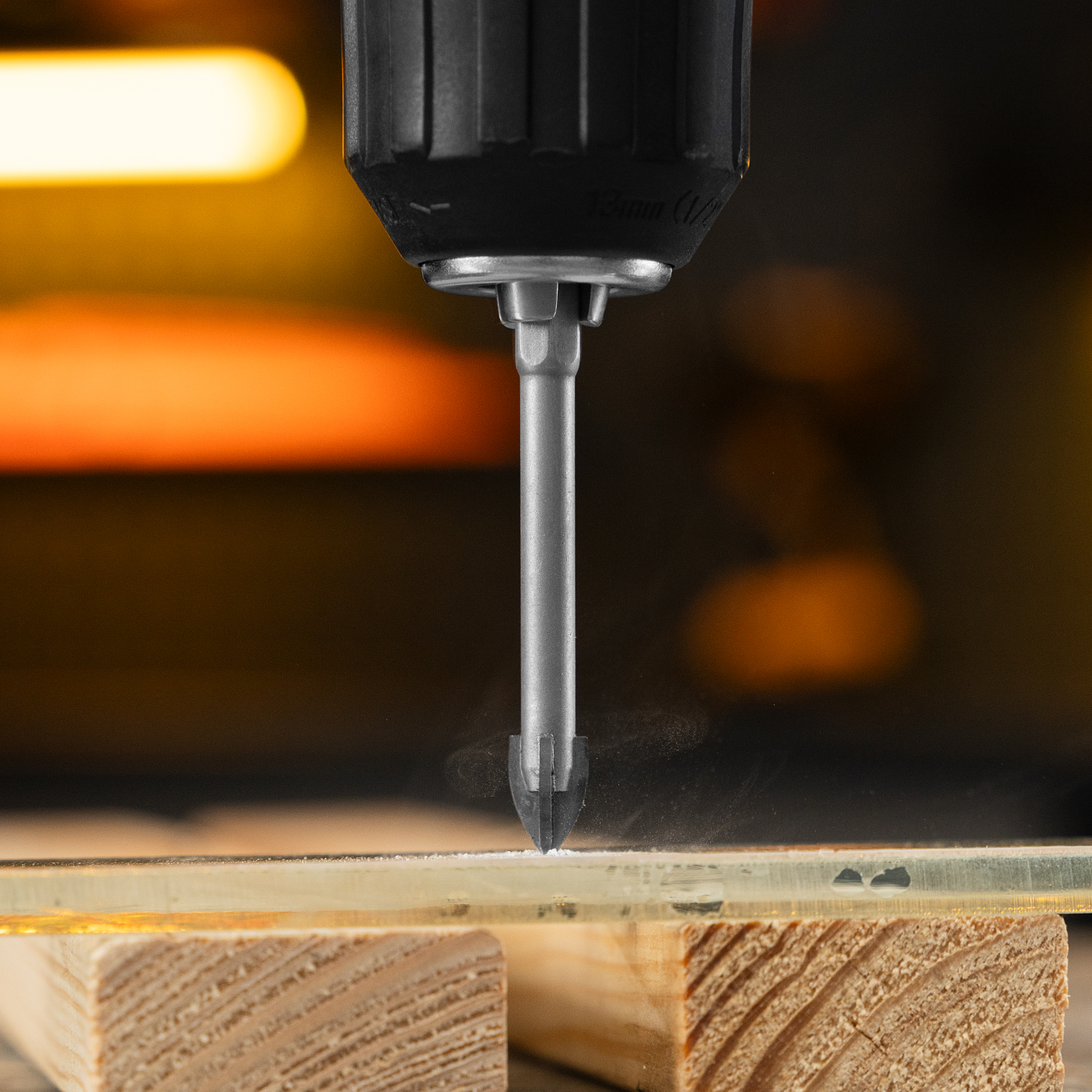 Сверло по керамической плитке 8 мм, крестовая пластина, шестигранный хвостовик// Denzel