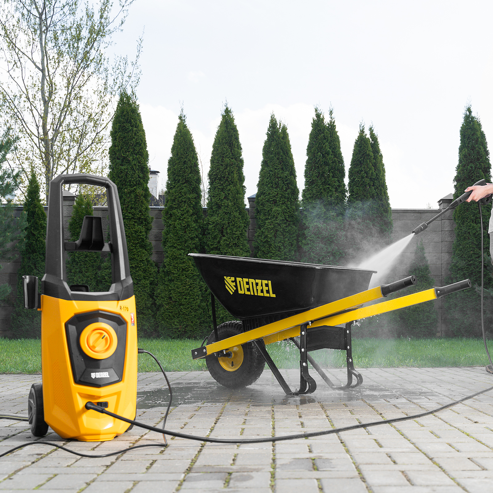 Моечная машина высокого давления R-170, 2000 Вт, 170 бар, 360 л/ч, колесная Denzel