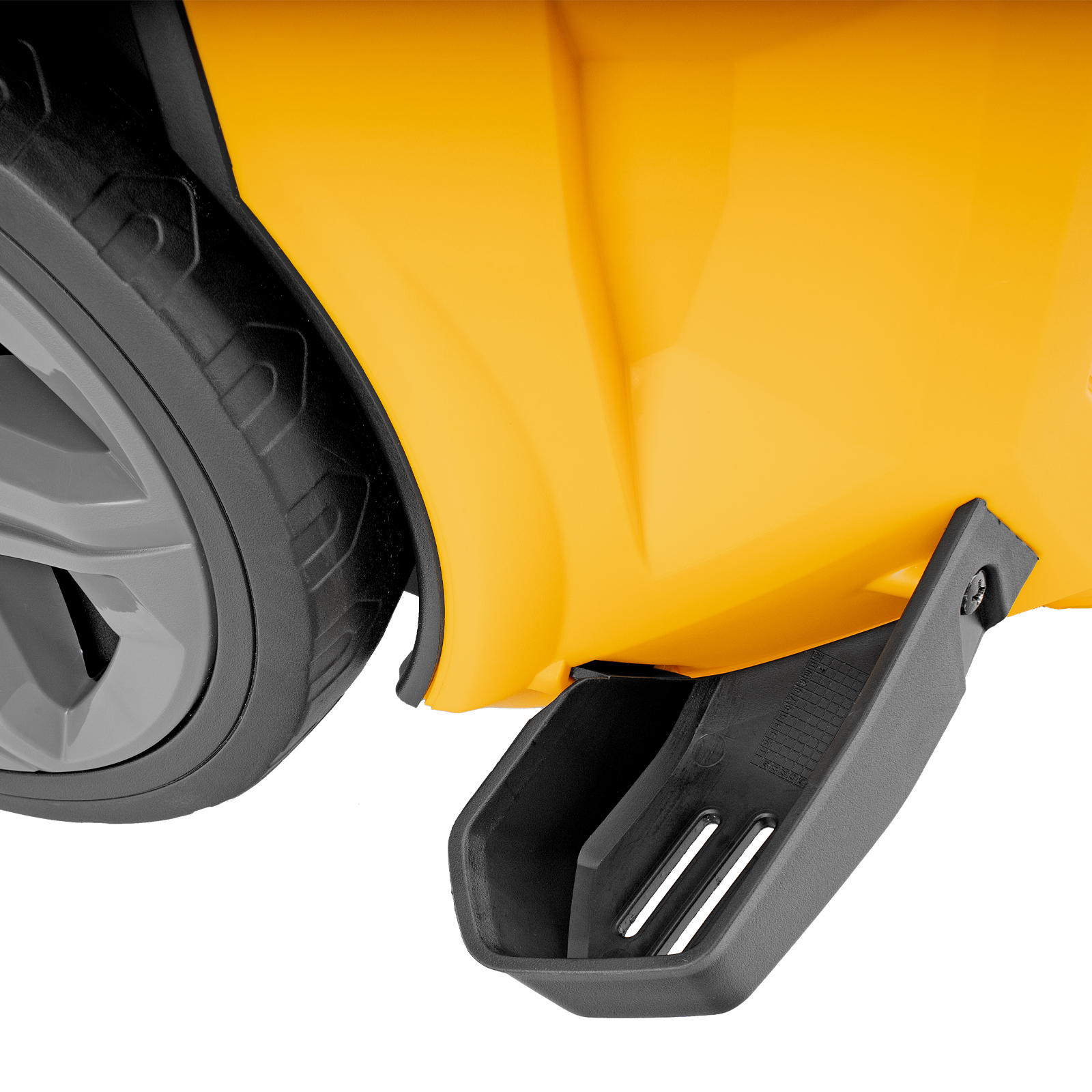 Моечная машина высокого давления R-180, 2200 Вт, 180 бар, 380 л/ч, колесная Denzel