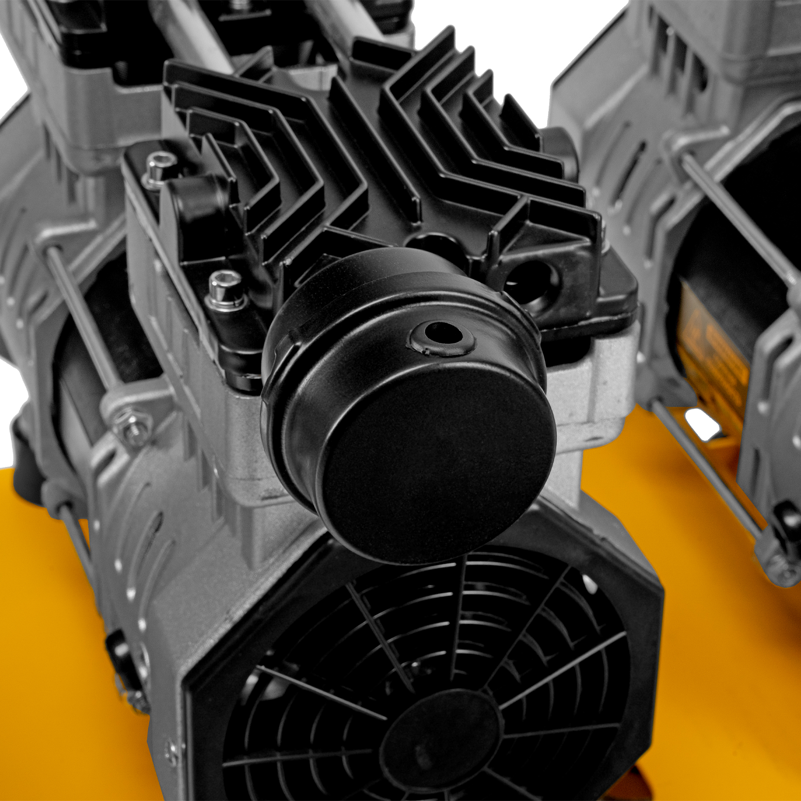 Компрессор безмасляный, малошумный  DLS 2250/100, 2250 Вт, 3x750, 100 л, 410 л/мин блок управления/ Denzel