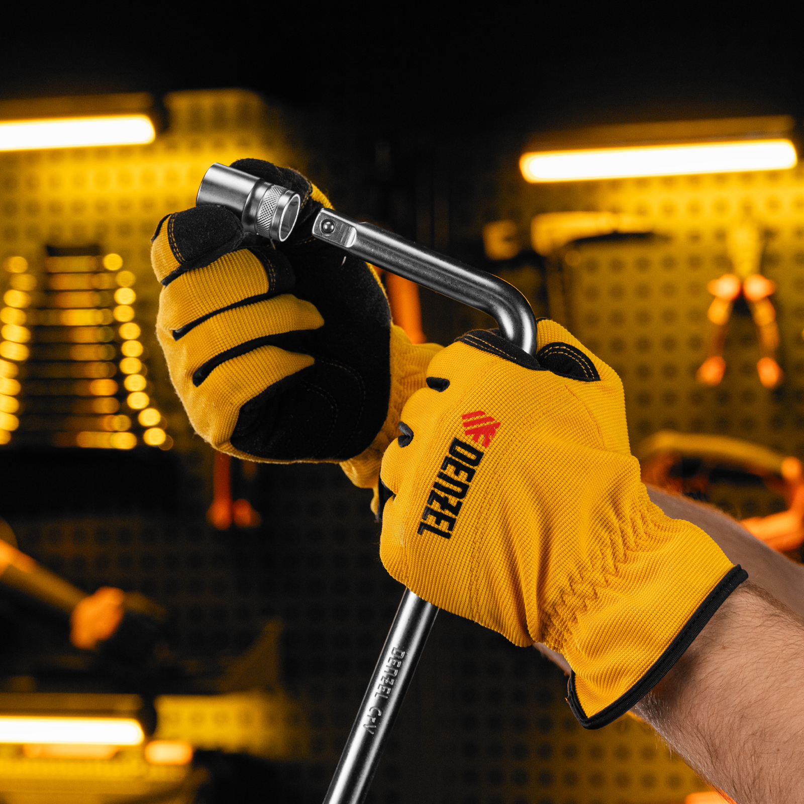 Вороток Г-образный, 375*100 мм, квадрат 1/2", CrV, матовый хром Denzel