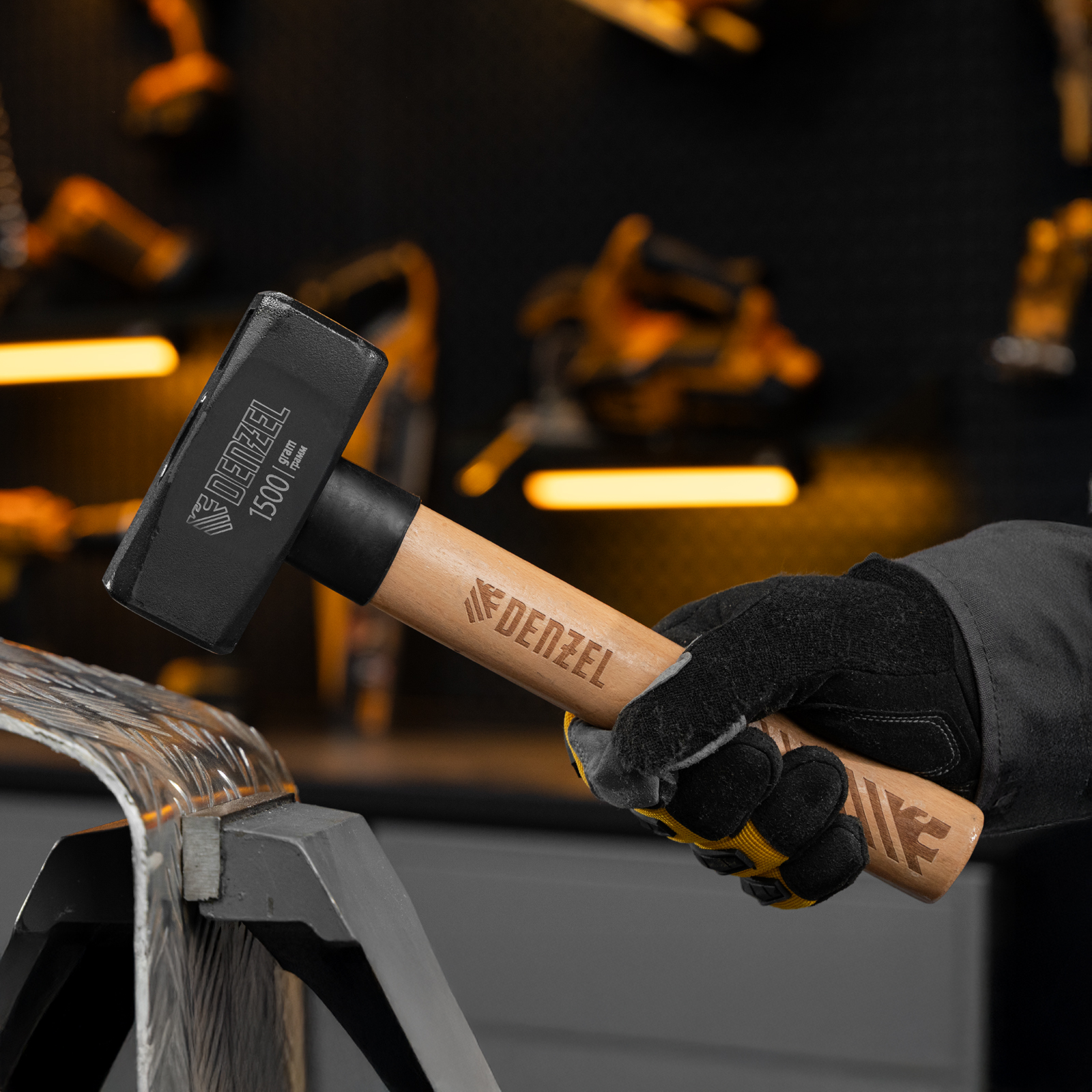 Кувалда, 1500 г, кованая головка, буковая рукоятка Denzel