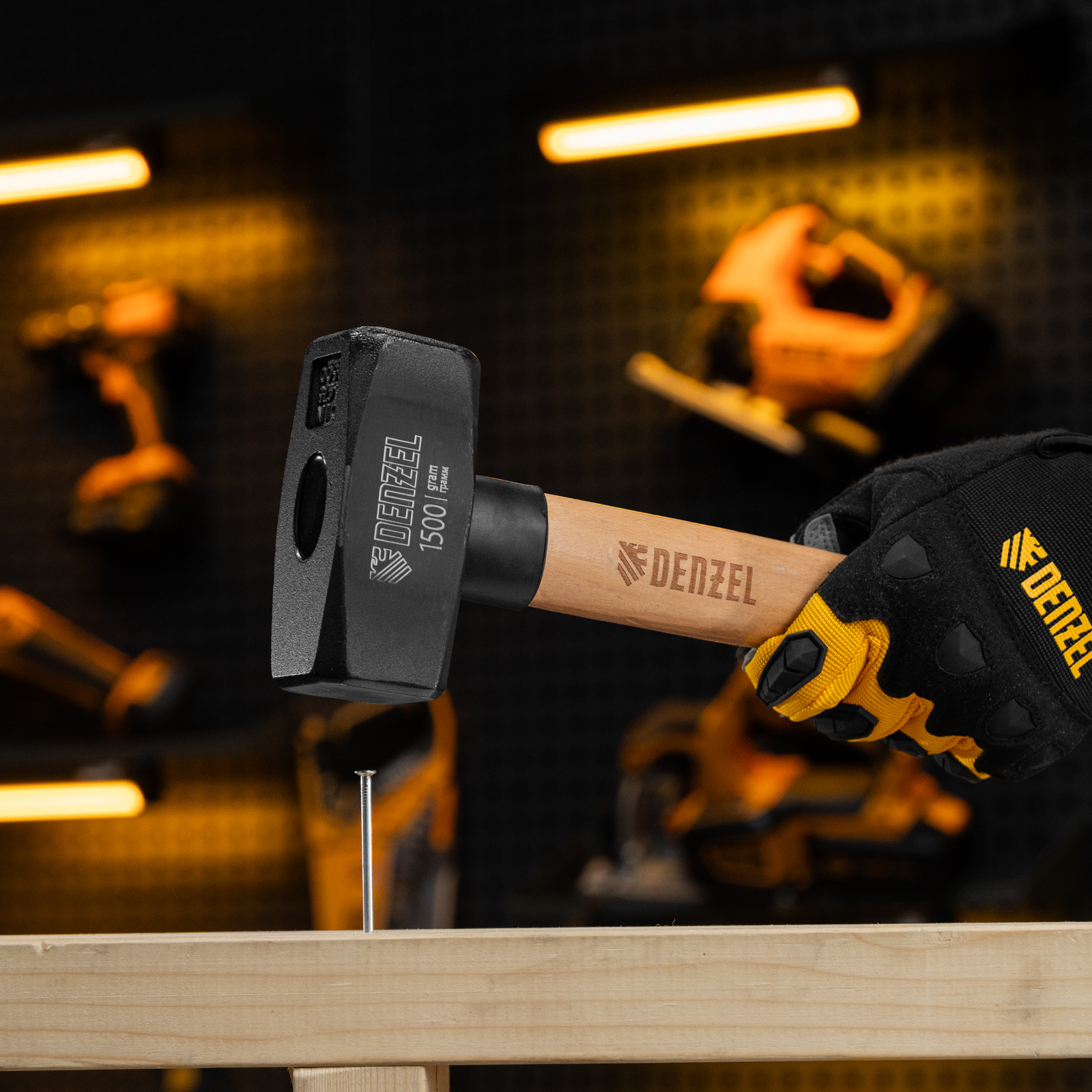 Кувалда, 1500 г, кованая головка, буковая рукоятка Denzel