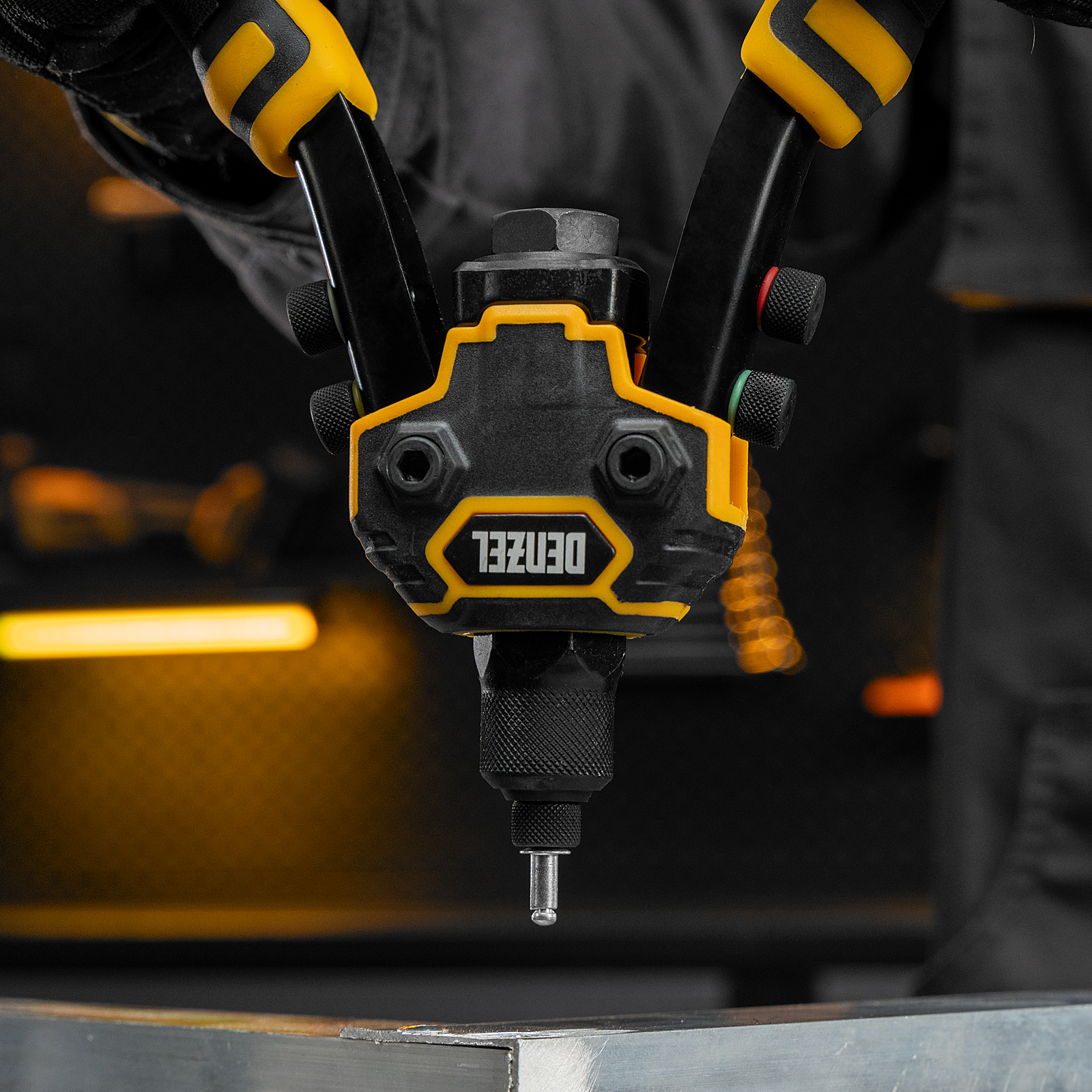 Заклепочник двуручный, заклепки 2,4-3,2-4,0-4,8-6,4 мм Denzel