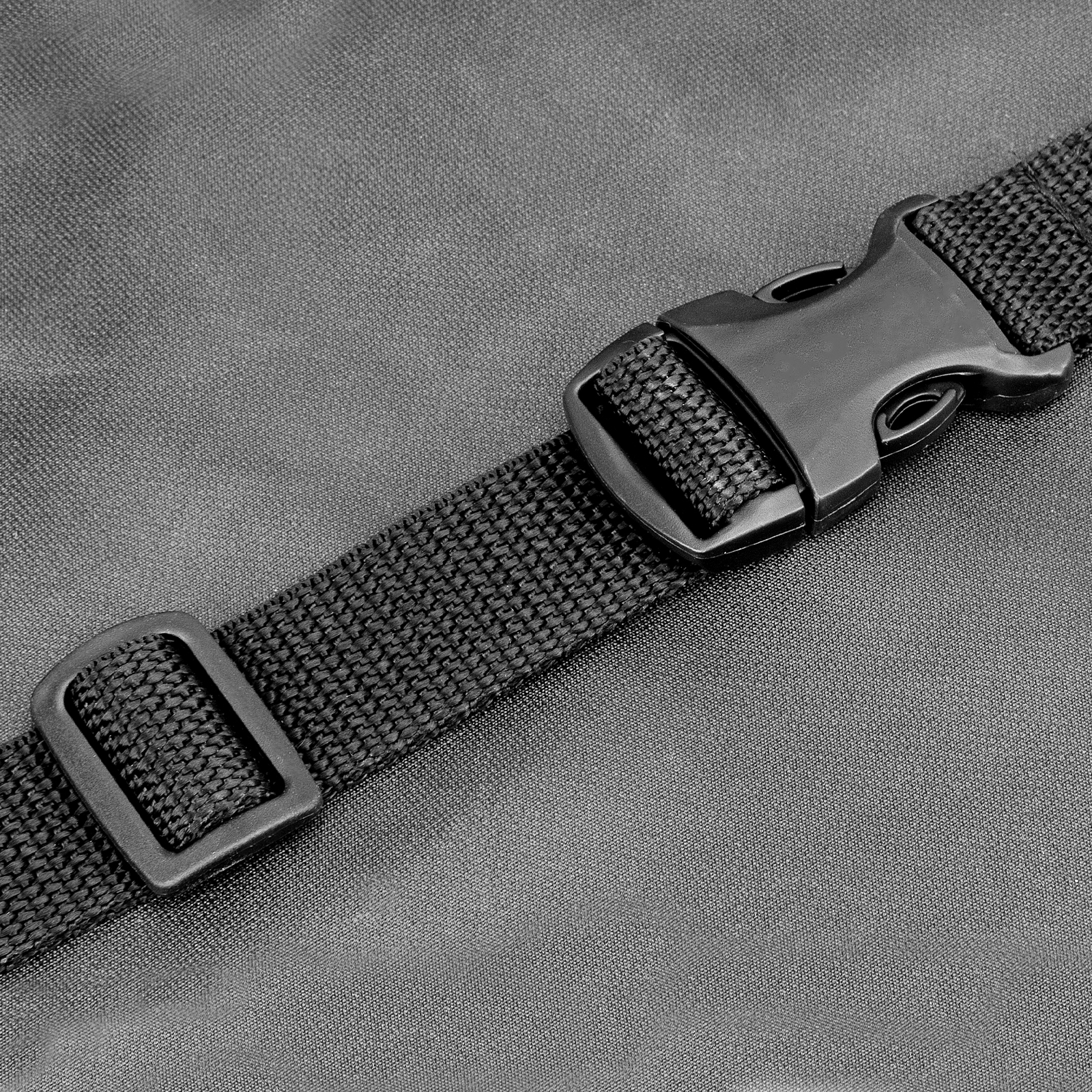 Чехол универсальный для генераторов Denzel