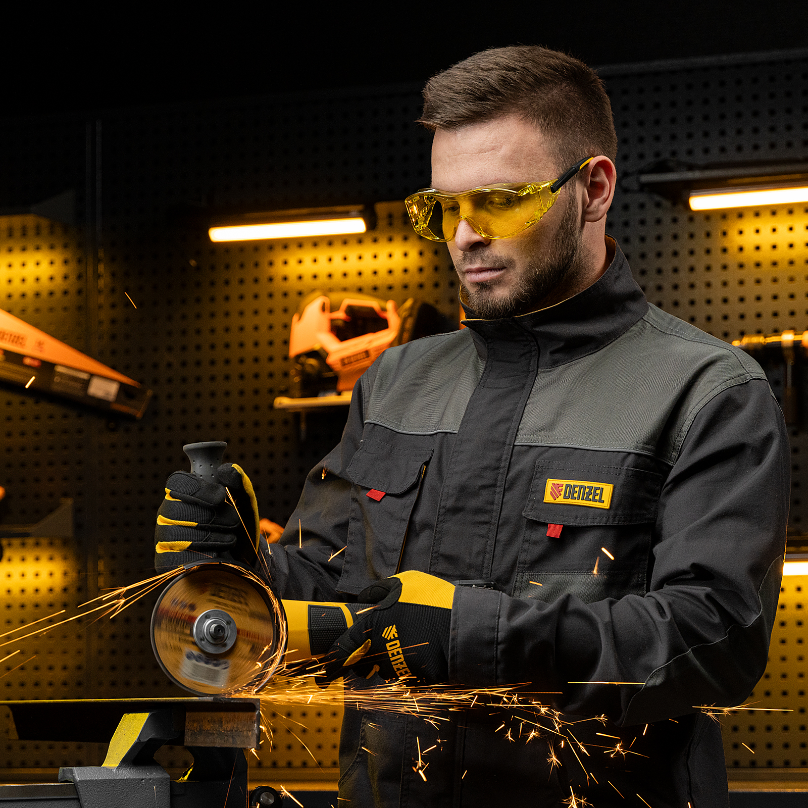 Очки защитные открытые, поликарбонатные, увеличенная желтая линза, регулируемые дужки Denzel