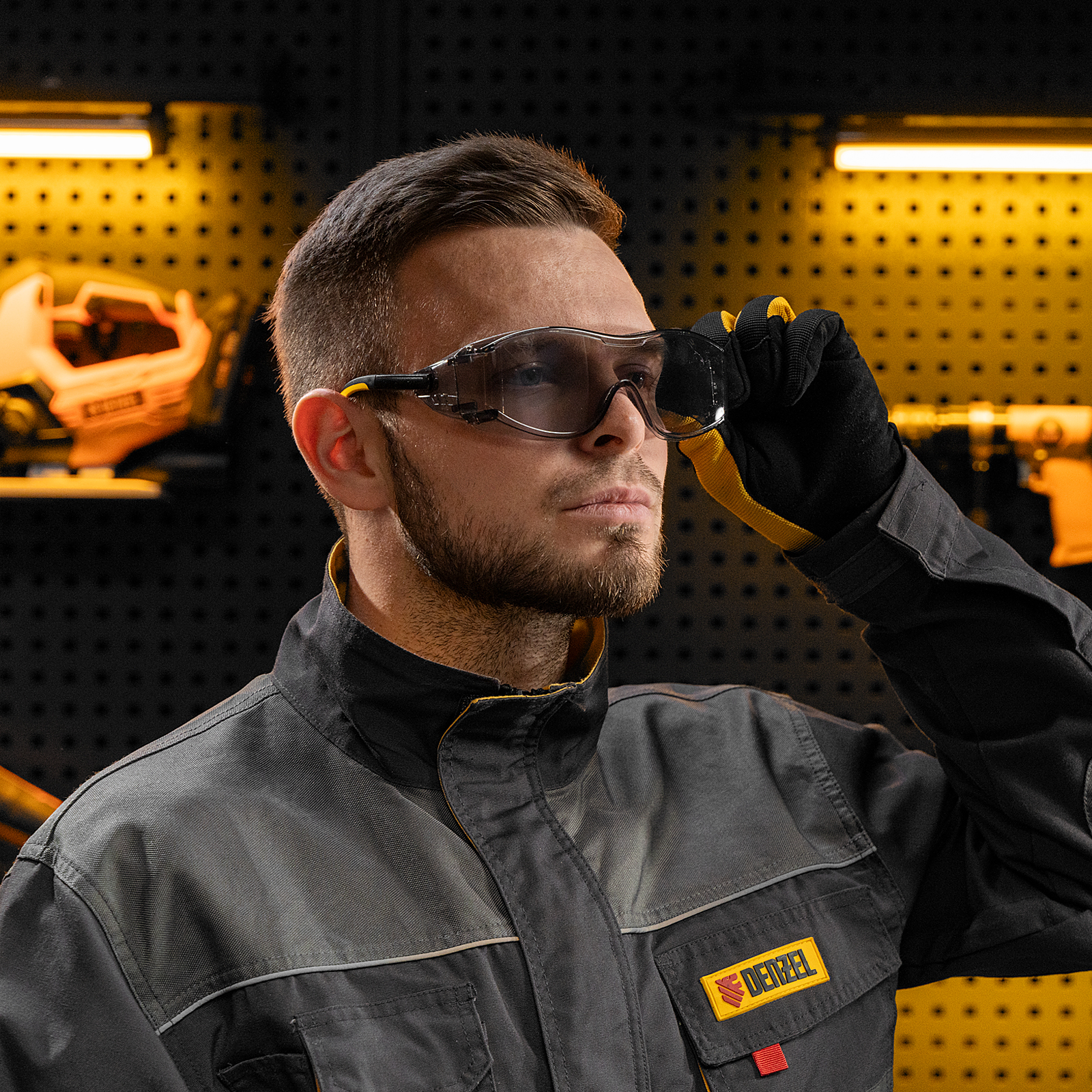 Очки защитные открытые, поликарбонатные, увеличенная дымчатая линза, регулируемые дужки Denzel