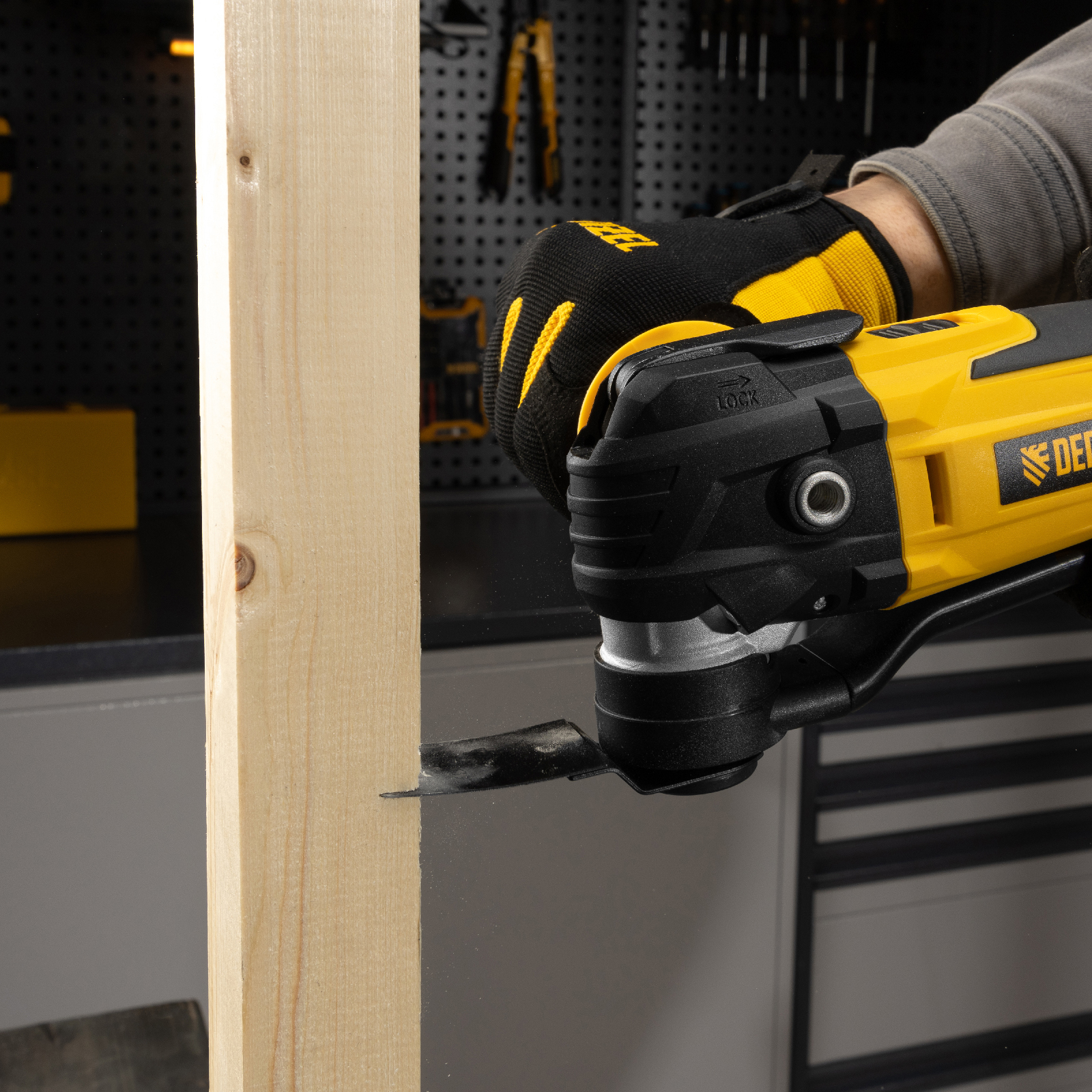 Многофункциональный инструмент аккумуляторный MTL-IB-18-0, Li-Ion, 18 В Denzel