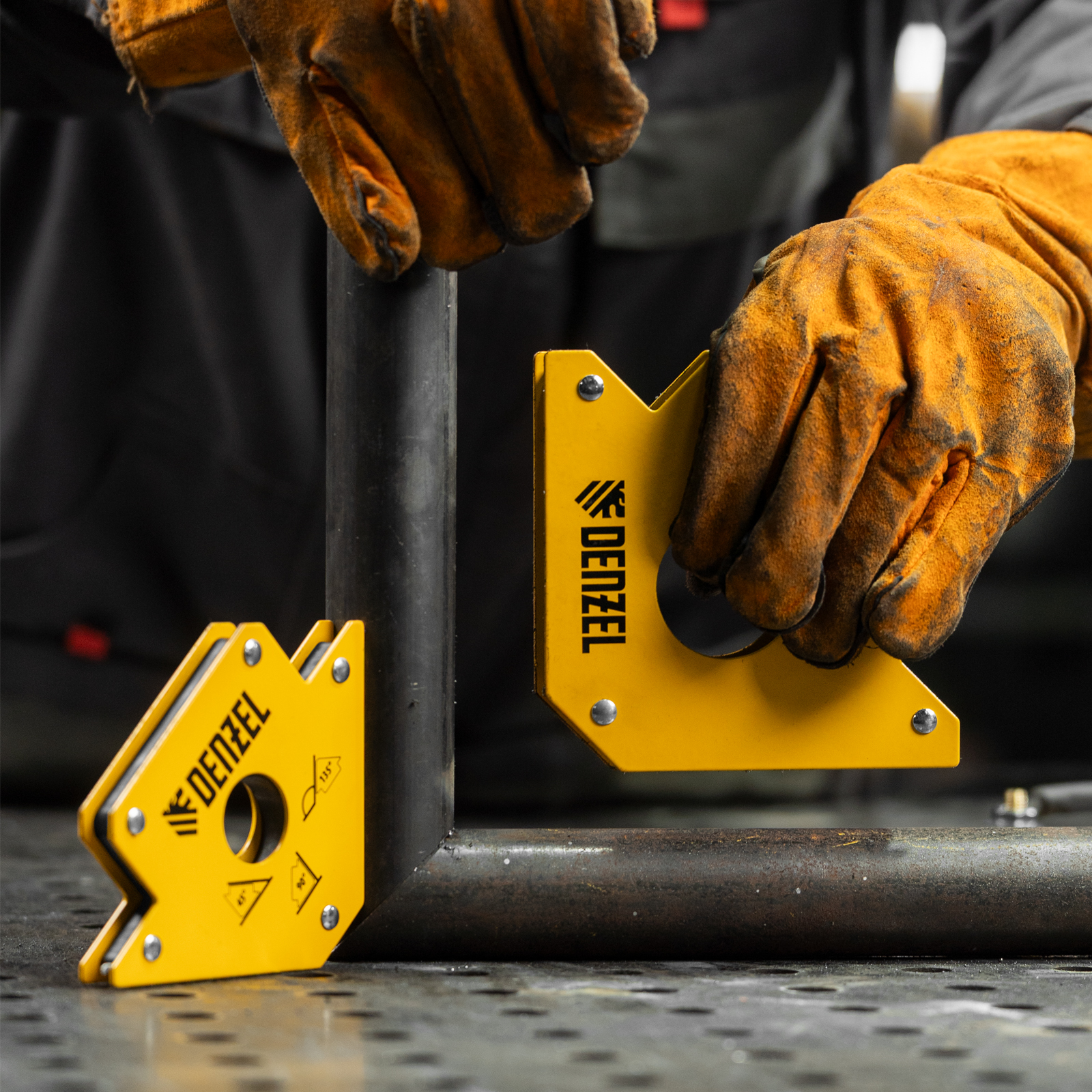 Фиксатор магнитный для сварочных работ усилие 75 LB Denzel