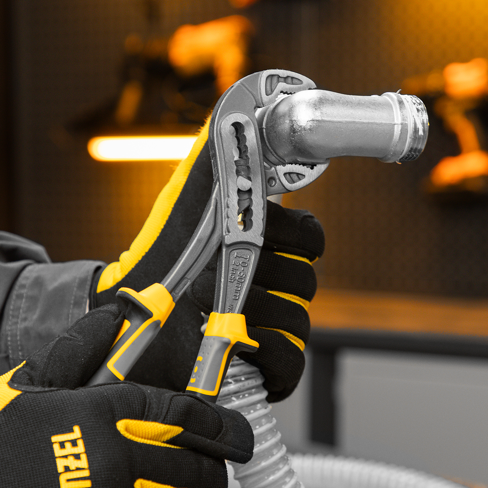 Клещи переставные, трехкомпонентные рукоятки 240 мм Denzel