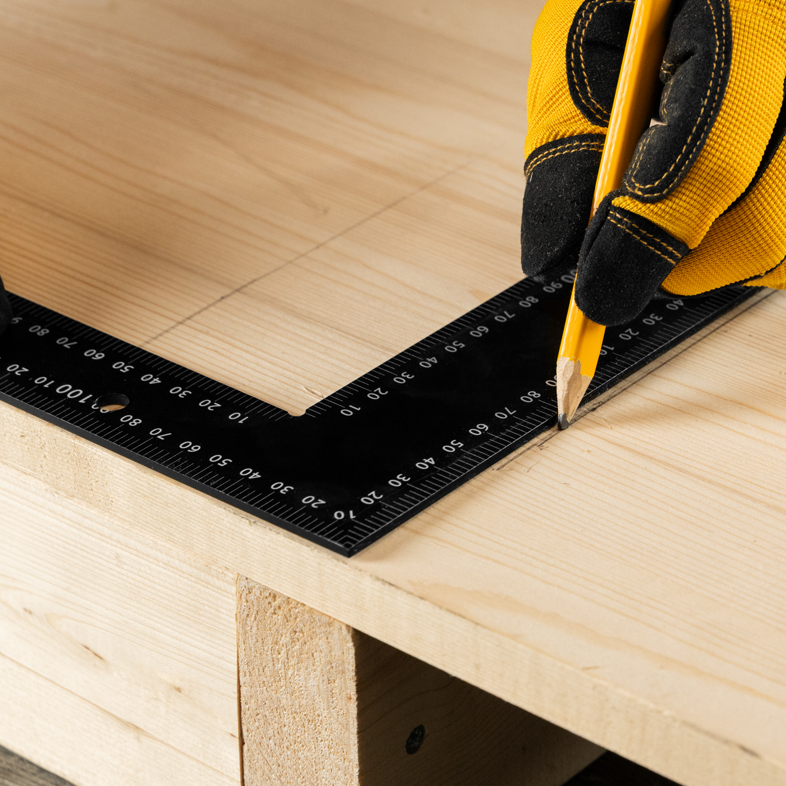 Угольник, 400 х 600 мм, алюминиевый, лазерная гравировка Denzel