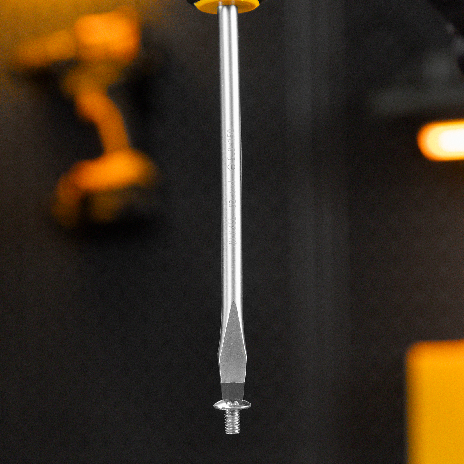 Отвертка, SL8x150 мм, S2, 3к рукоятка Denzel