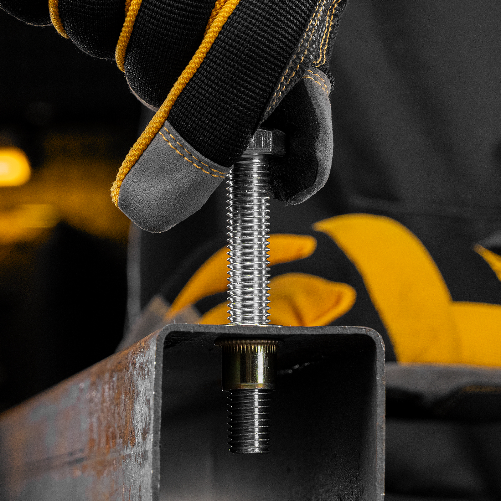 Заклепки резьбовые, стальные, оцинкованные, М12, пластиковый кейс, 25 шт. Denzel