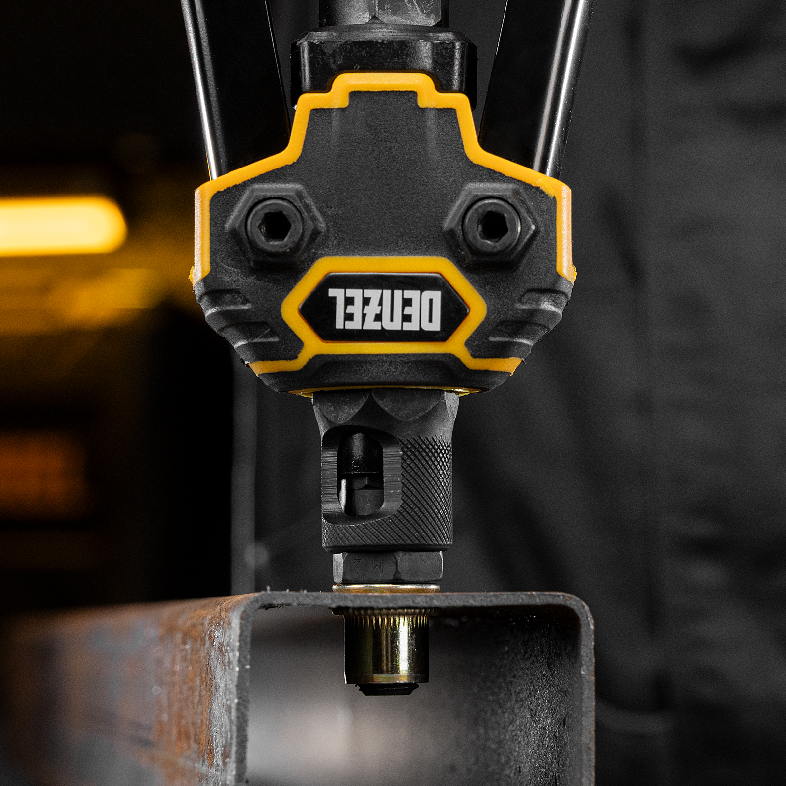 Заклепки резьбовые, стальные, оцинкованные, М12, пластиковый кейс, 25 шт. Denzel