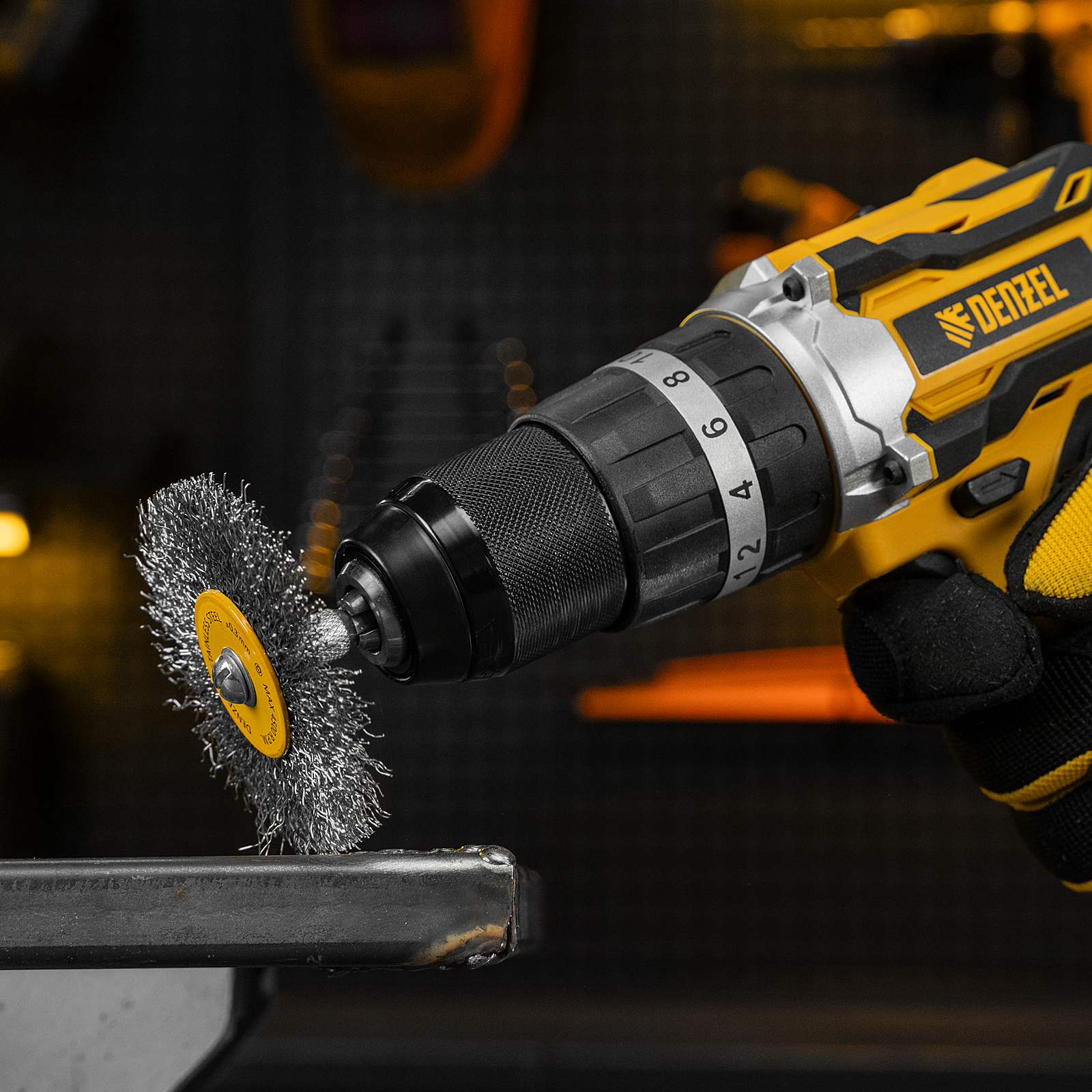 Набор щеток для дрели, 5 Плоских 25-38-50-63-75 мм, шпилька, нерж. вит. проволока Denzel