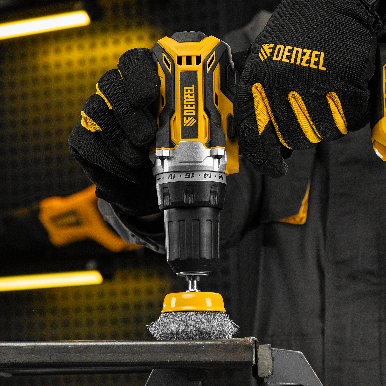 Щетка для дрели, 50 мм, Чашка, со шпилькой, нержавеющая витая проволока Denzel