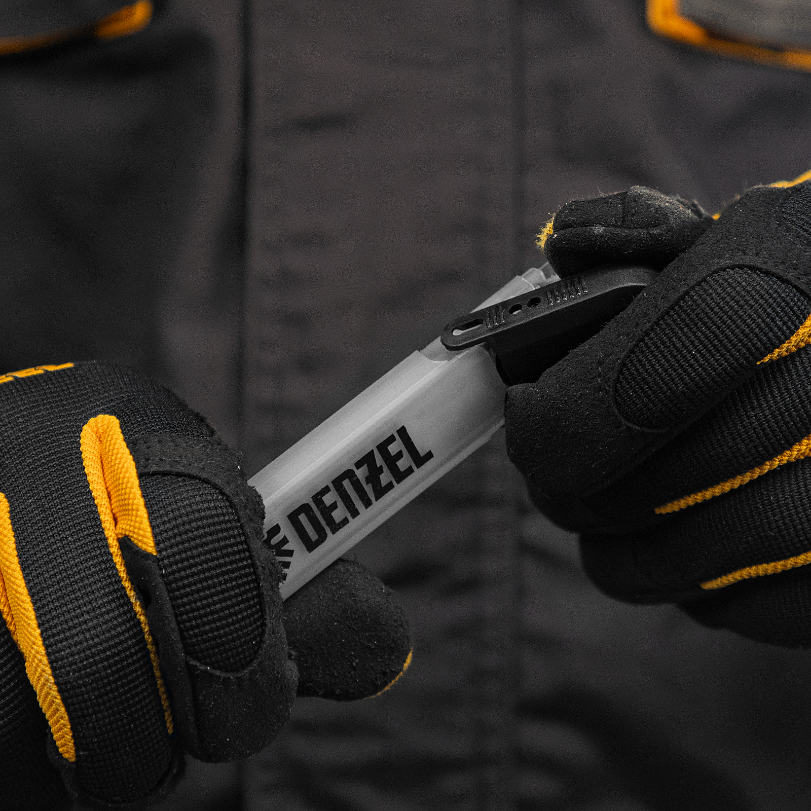 Лезвия, 18 мм, сталь SK5 - 0,5 мм, 10 штук Denzel