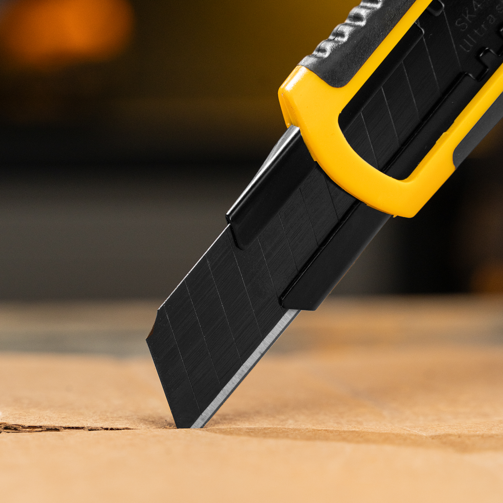 Лезвия, 18 мм, сталь SK4 - 0,5 мм, супер острые, многосегментные, 5 штук Denzel