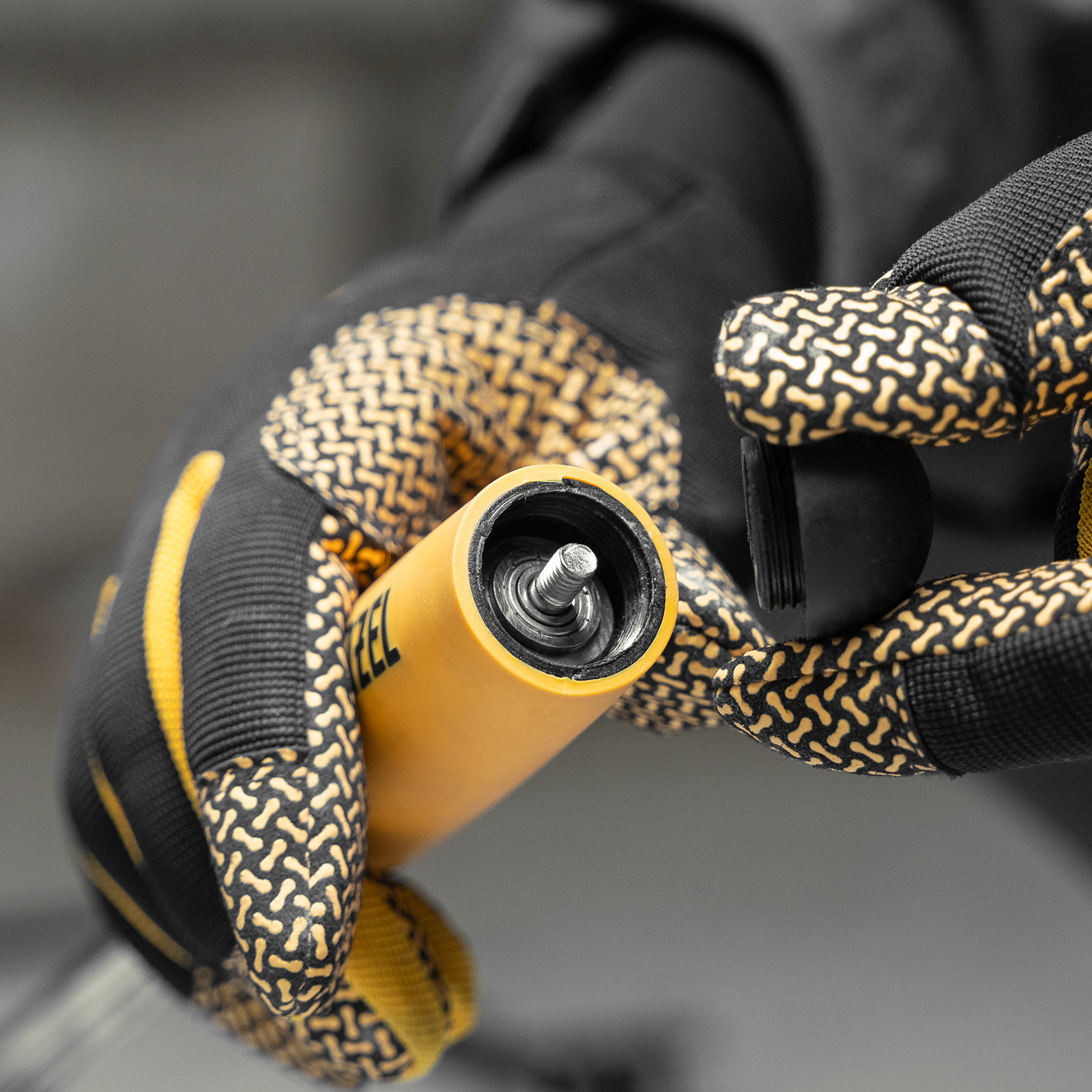 Плиткорез 1000х14мм, цельнометал. напр., каретка на подш., стальная станина, рукоятка-пенал Denzel