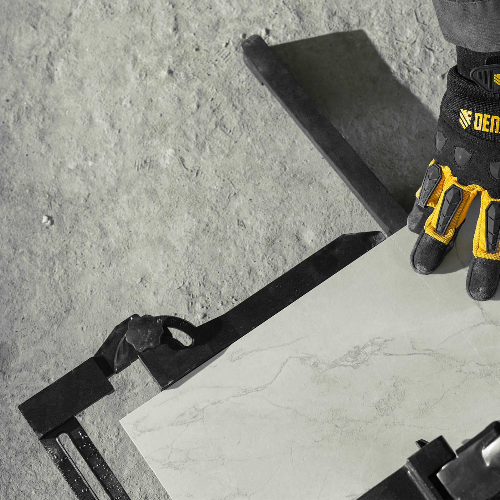 Плиткорез рельсовый 800х16мм, каретка на подш., стальная станина, усил. рукоятка-пенал Denzel