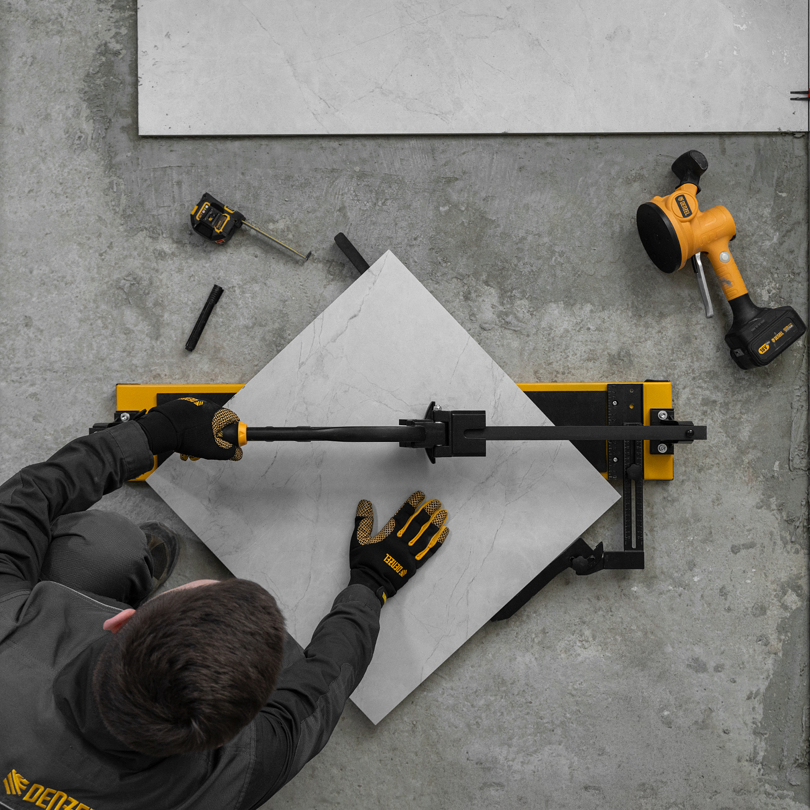 Плиткорез рельсовый 800х16мм, каретка на подш., стальная станина, усил. рукоятка-пенал Denzel