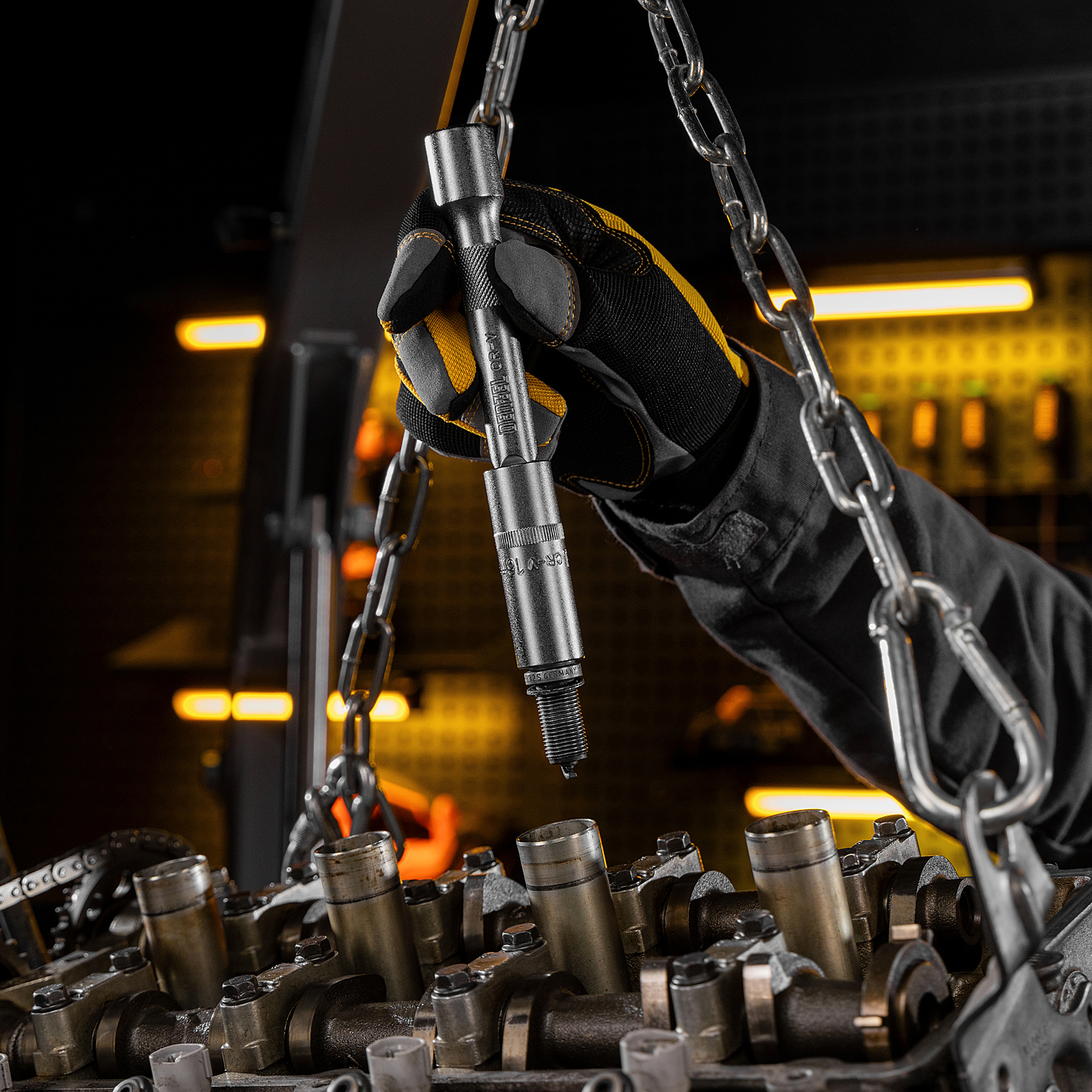 Набор инструментов, 1/2", 1/4", CrV, S2, пластиковый кейс, 100 предметов Denzel