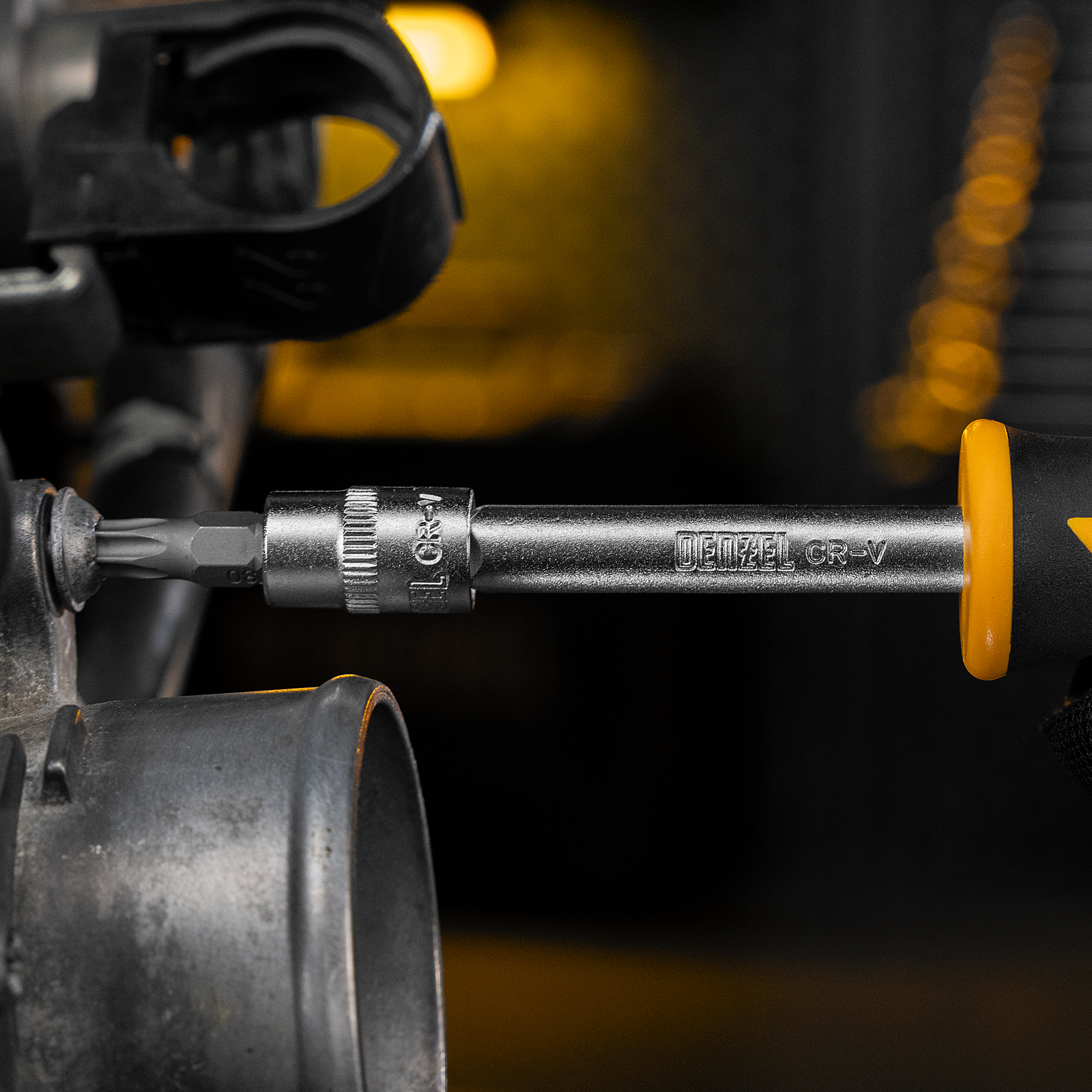 Набор инструментов, 1/2", 1/4", CrV, S2, пластиковый кейс, 109 предметов Denzel