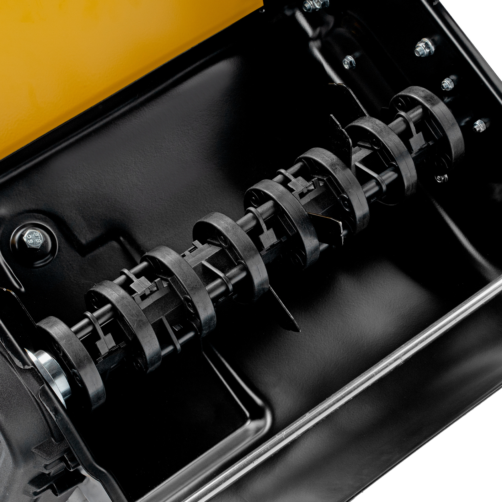 Скарификатор-аэратор бензиновый SAG-400, 212 см3, -15/+10 мм, 40 см Denzel