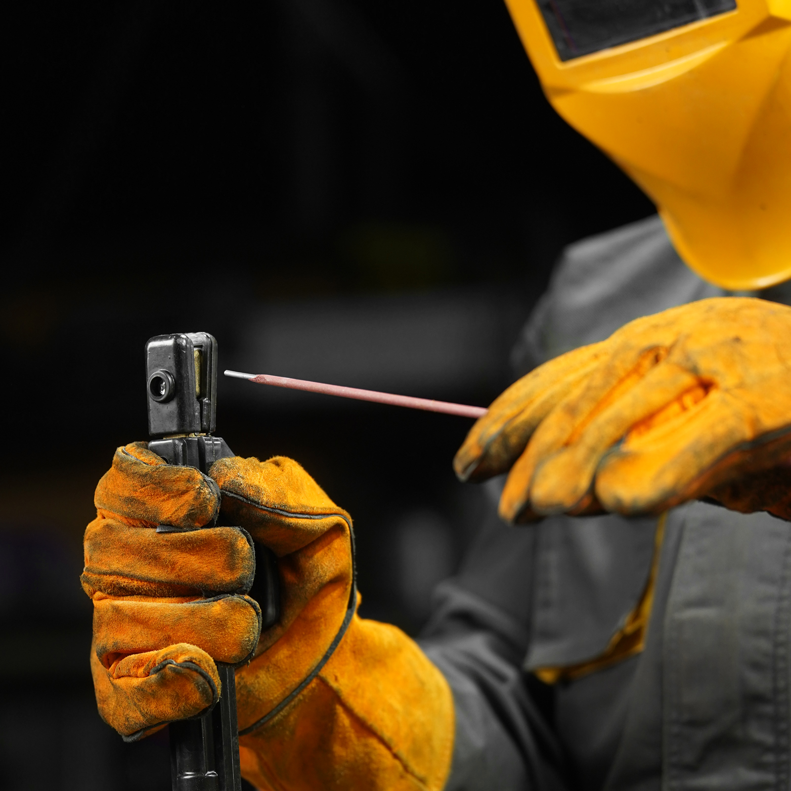 Электроды DER-46, диам. 3 мм, 2,5 кг., рутиловое покрытие Denzel