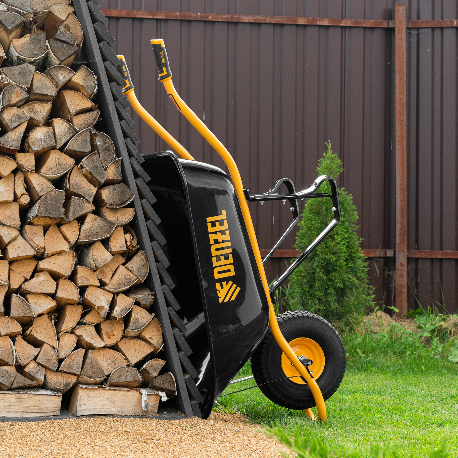 Тачка строительная, усиленная, объем 130 л, 230 кг, колесо 15х6.00-6 Denzel