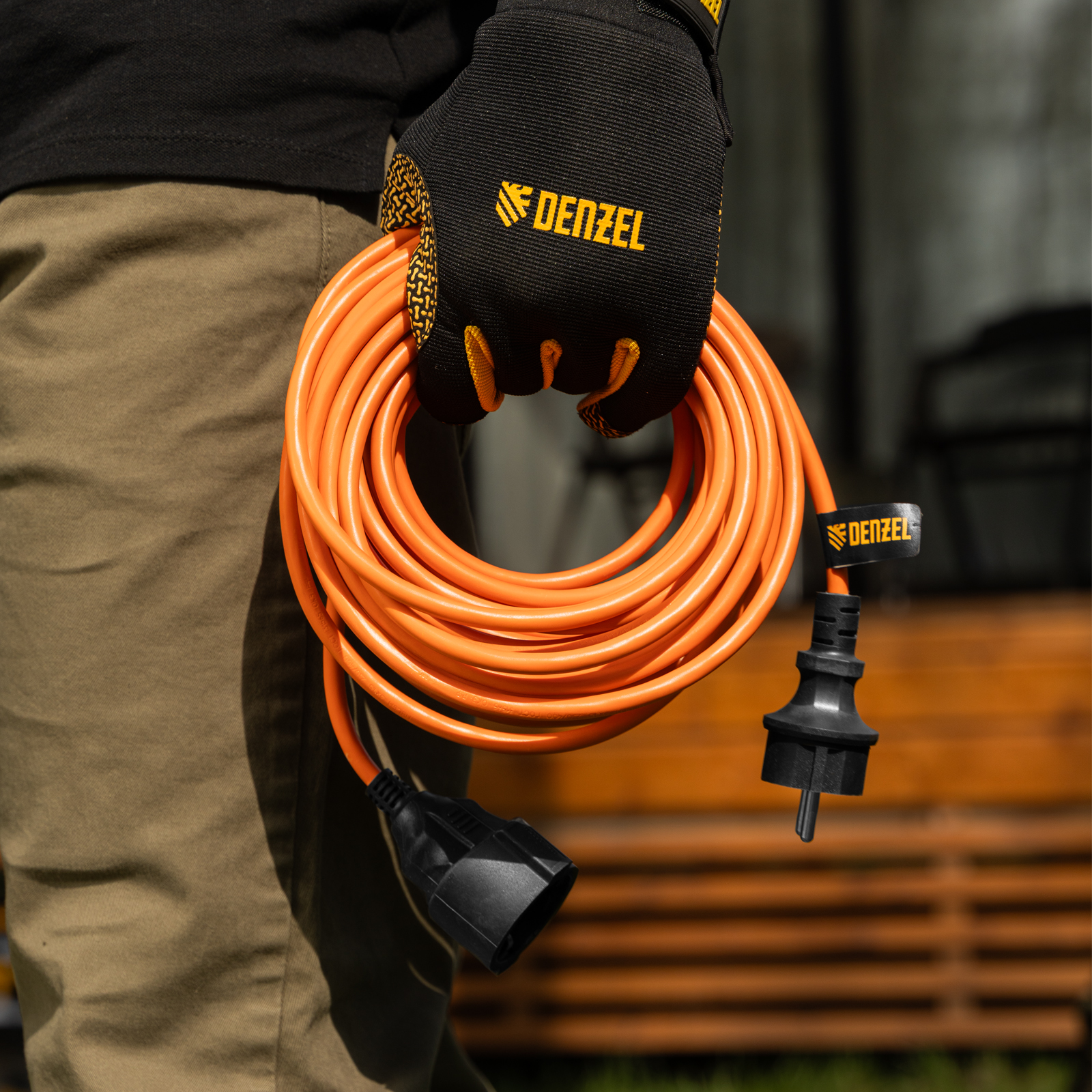 Удлинитель-шнур силовой Garden Series, ПВС, 10м, 1 розетка 3 x 1,5 мм, Denzel