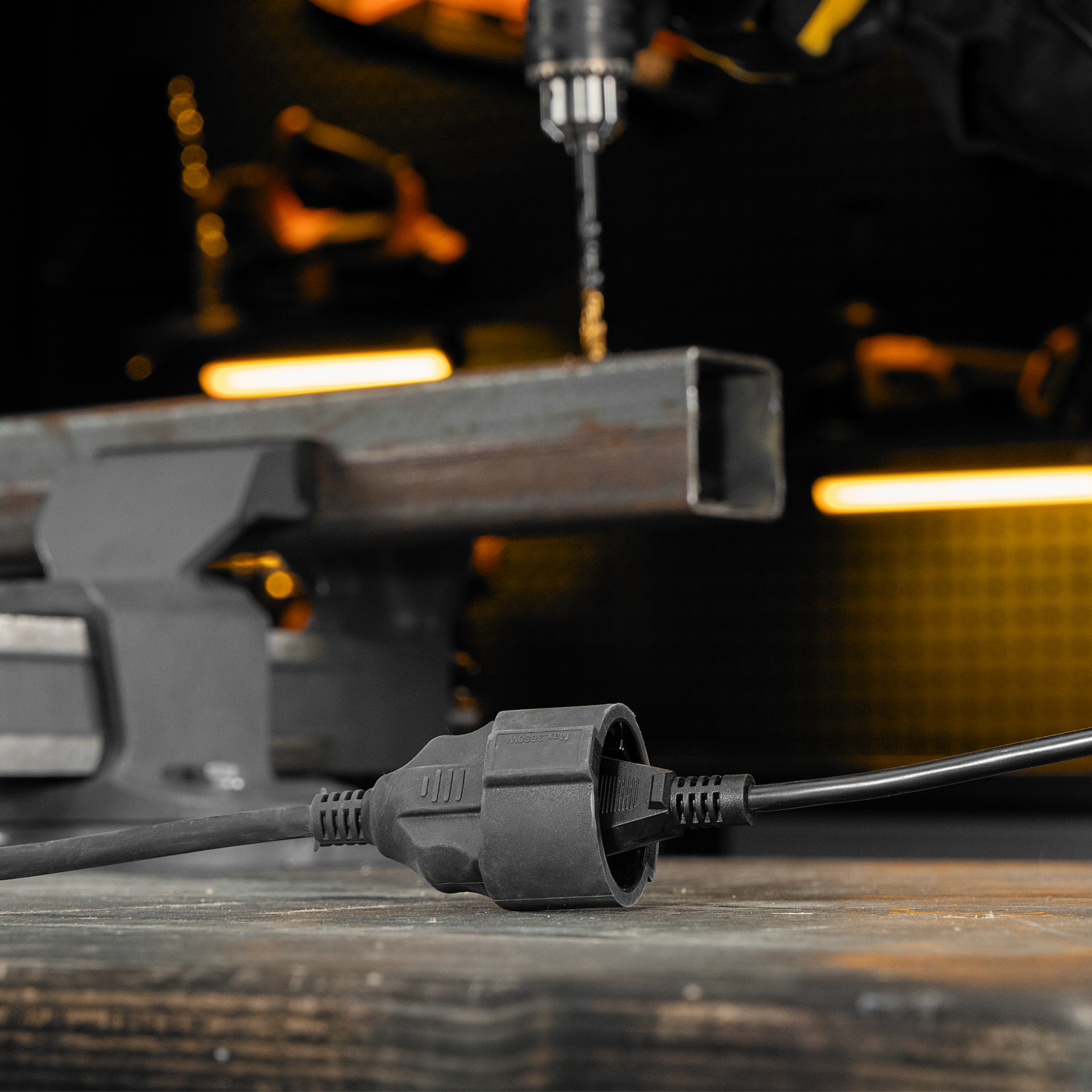 Удлинитель-шнур силовой Top Series, КГТТ, 20м, 1 розетка, 3 x 1,5 мм Denzel