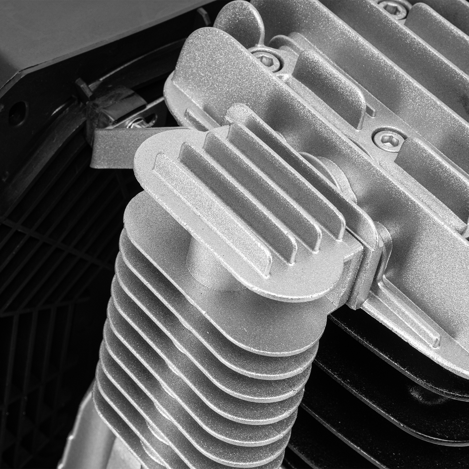 Компрессор воздушный рем. привод BCI 2200/100, 2,2 кВт, 100 литров, 420 л/мин Denzel