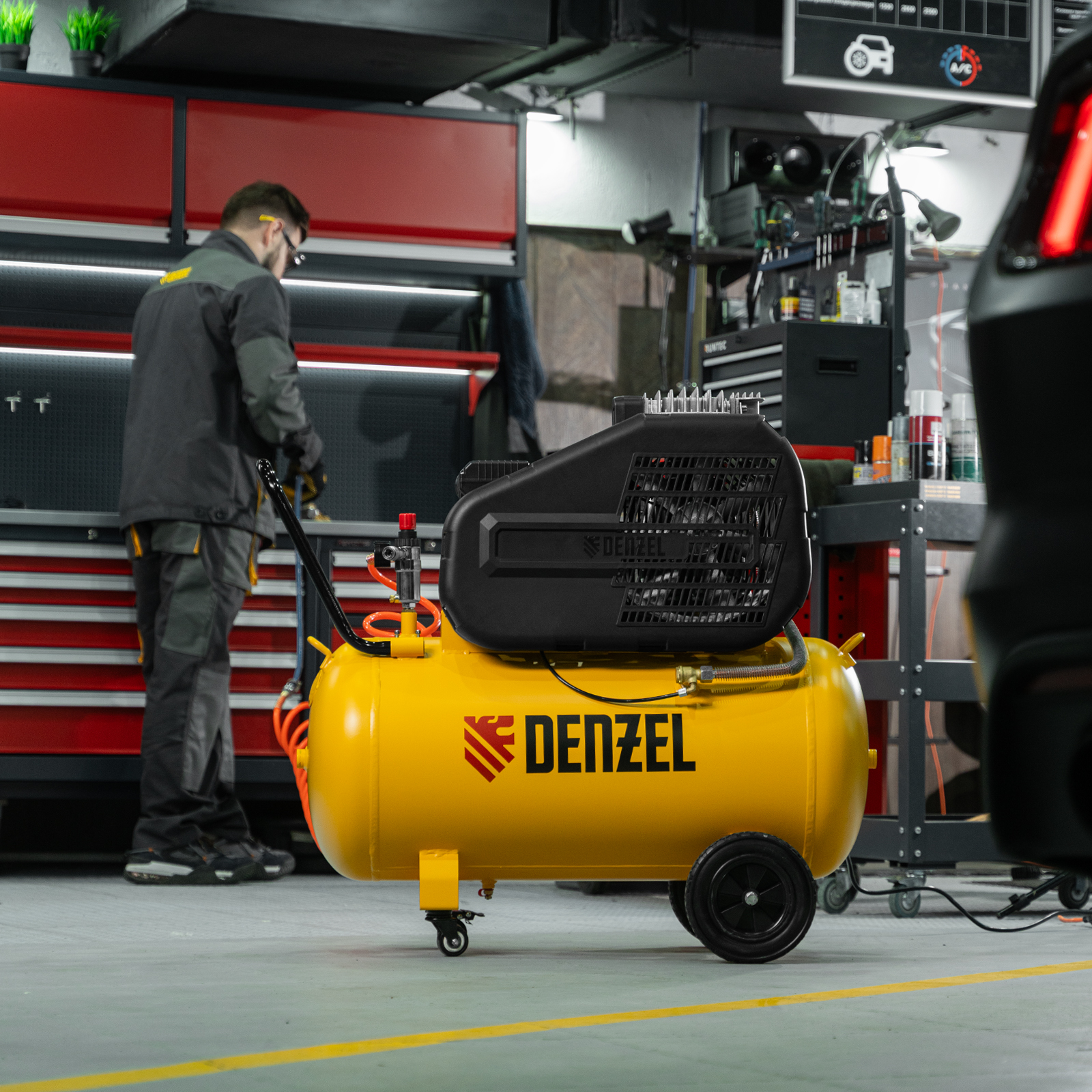 Компрессор воздушный рем. привод BCI 2200/100, 2,2 кВт, 100 литров, 420 л/мин Denzel