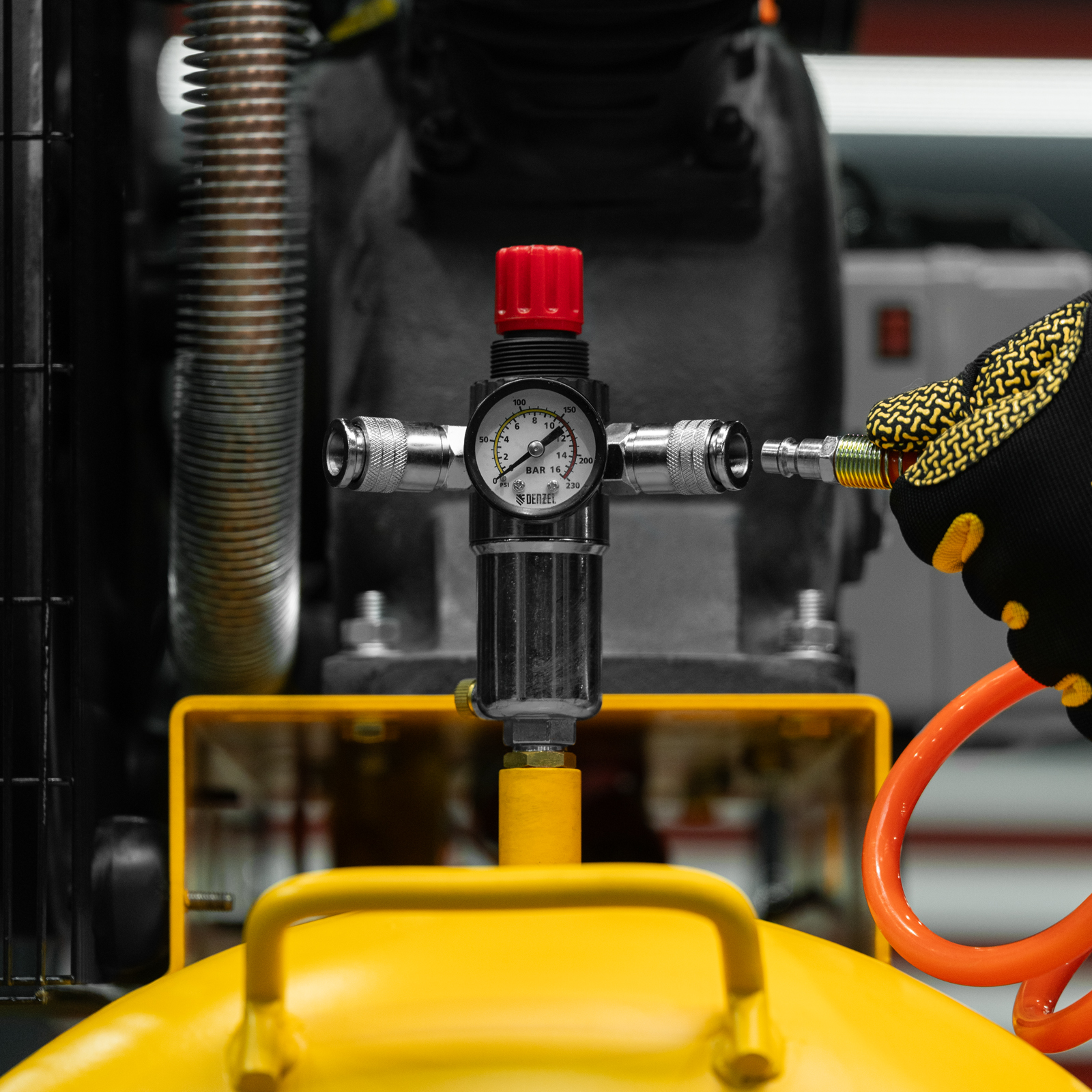 Компрессор воздушный рем. привод BCV 5500-T/270, 5,5 кВт, 270 литров, 850 л/мин Denzel