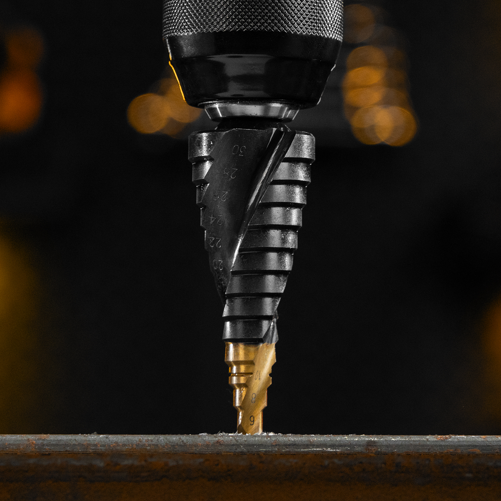 Сверло ступенчатое, 6-8-10-12-14-16-18-20-22-24-26-28-30мм, Р6М5, 6-гр. хвостовик Denzel