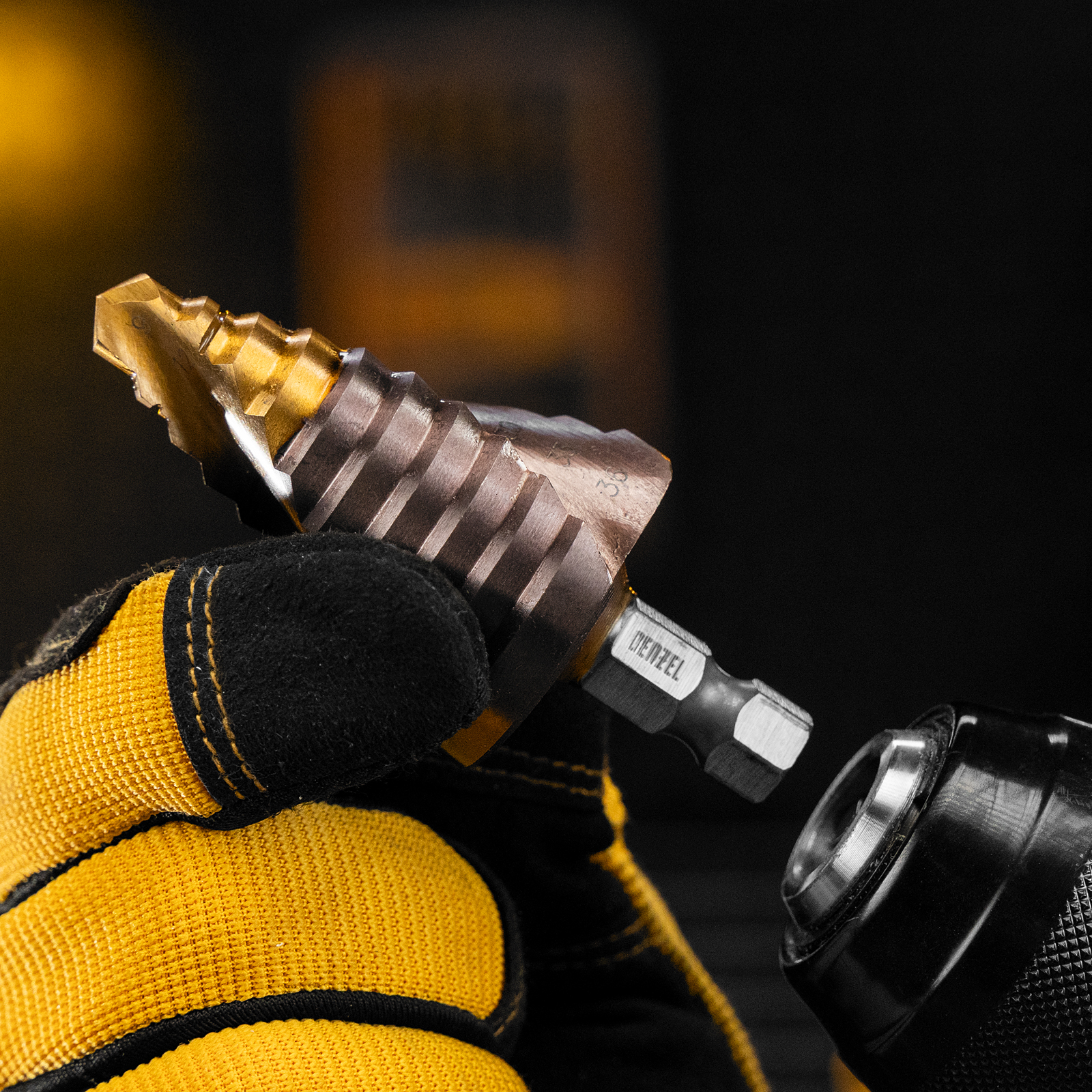 Сверло ступенчатое, 9-12-15-18-21-24-27-30-33-36 мм, Р6М5К5, 6-гр. хвостовик Denzel