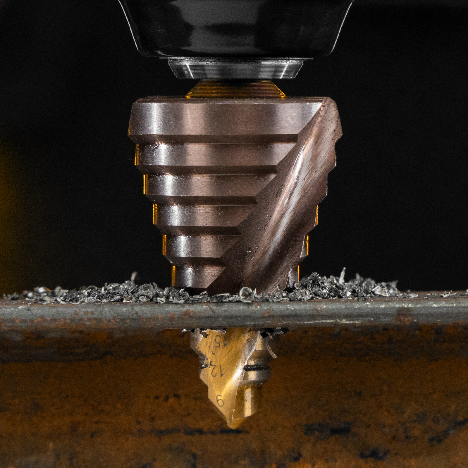 Сверло ступенчатое, 9-12-15-18-21-24-27-30-33-36 мм, Р6М5К5, 6-гр. хвостовик Denzel