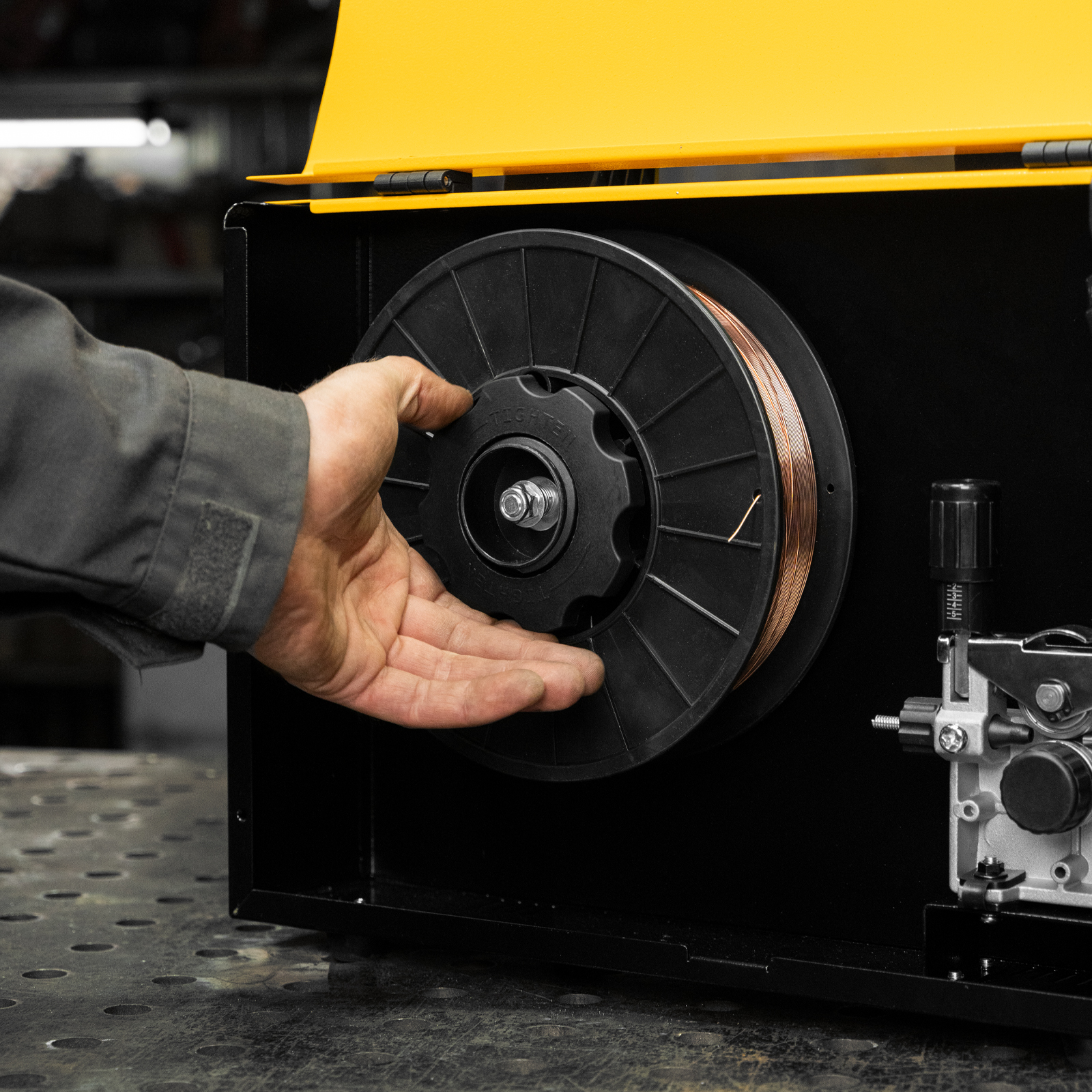 Аппарат инвертор. полуавтомат. cварки IMIG-185SDR, 180 А, ПВ 60%, катушка 5 кг Denzel