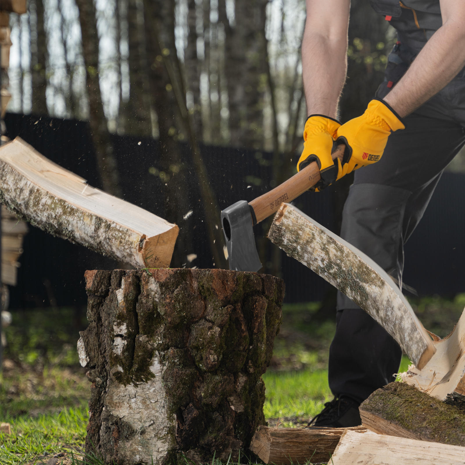 Топор кованый, 900 г, американский тип, буковая рукоятка, 430мм, EFP Denzel