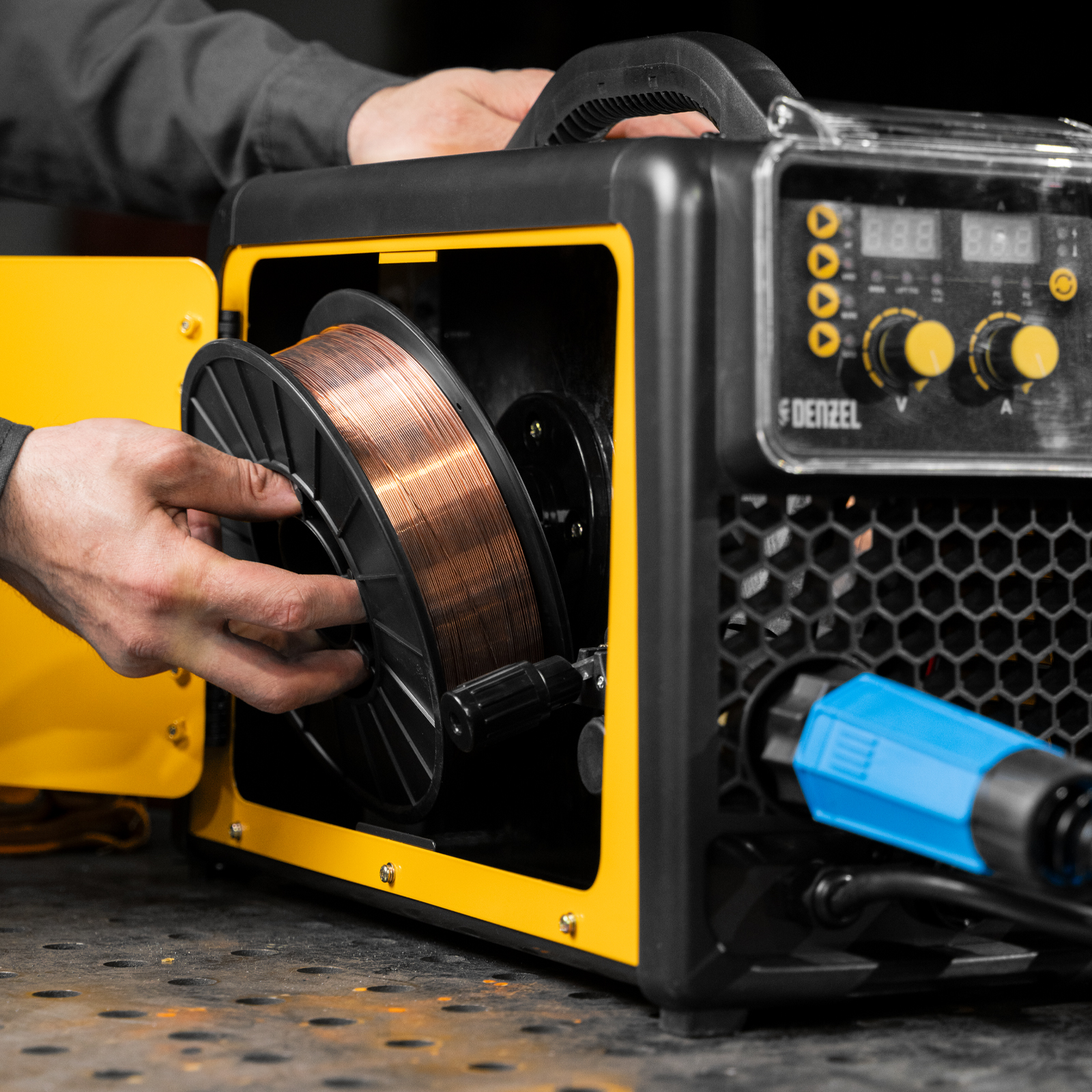 Аппарат инвертор. полуавтомат. сварки  MIG-160, 160 А, ПВ 60%, катушка 5 кг// Denzel