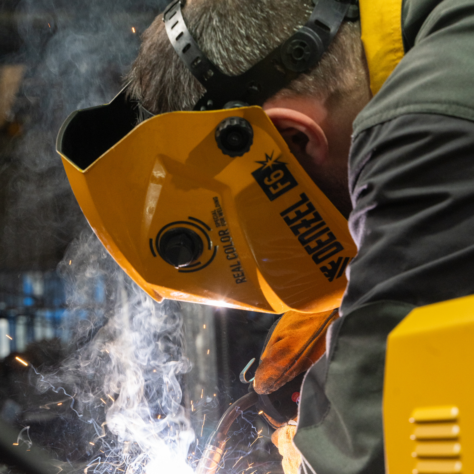 Щиток защитный лицевой (маска сварщика) F6, см. окно 93х43, Real Color, DIN4/5-8/9-13// Denzel