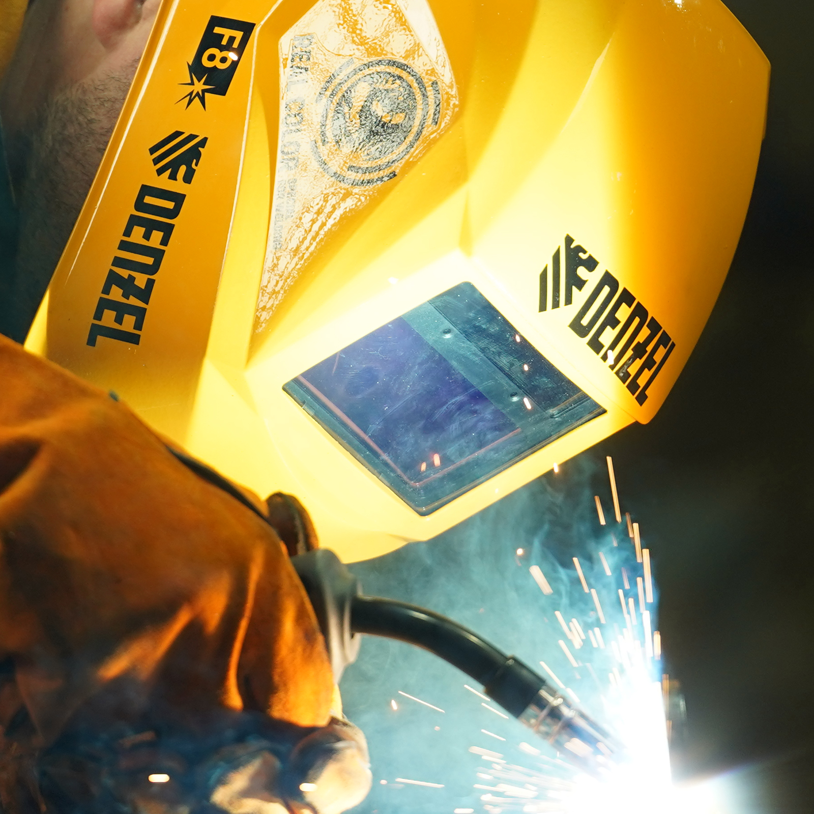 Щиток защитный лицевой (маска сварщика) F8, см. окно 100х50, Real Color, DIN4/5-8/9-13// Denzel