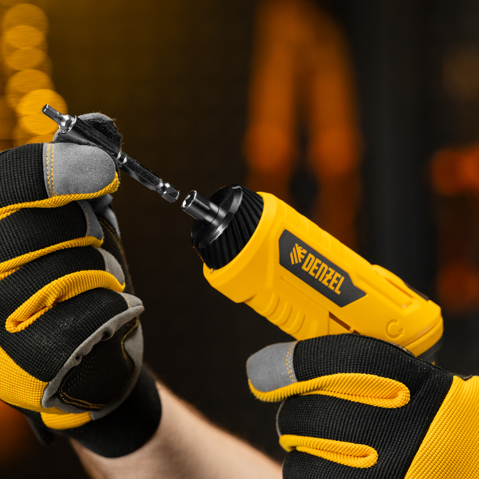 Отвертка аккумуляторная CSH-3.6, 54 биты, Li-Ion, 3,6 В// Denzel