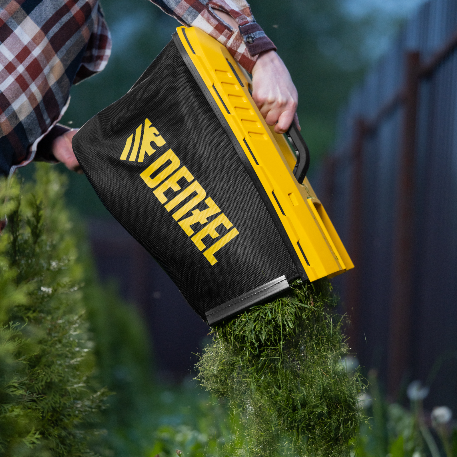 Газонокосилка электрическая GMC-1800, шир. 38см, 1800 Вт, 6 уров., травосб. 35 л Denzel