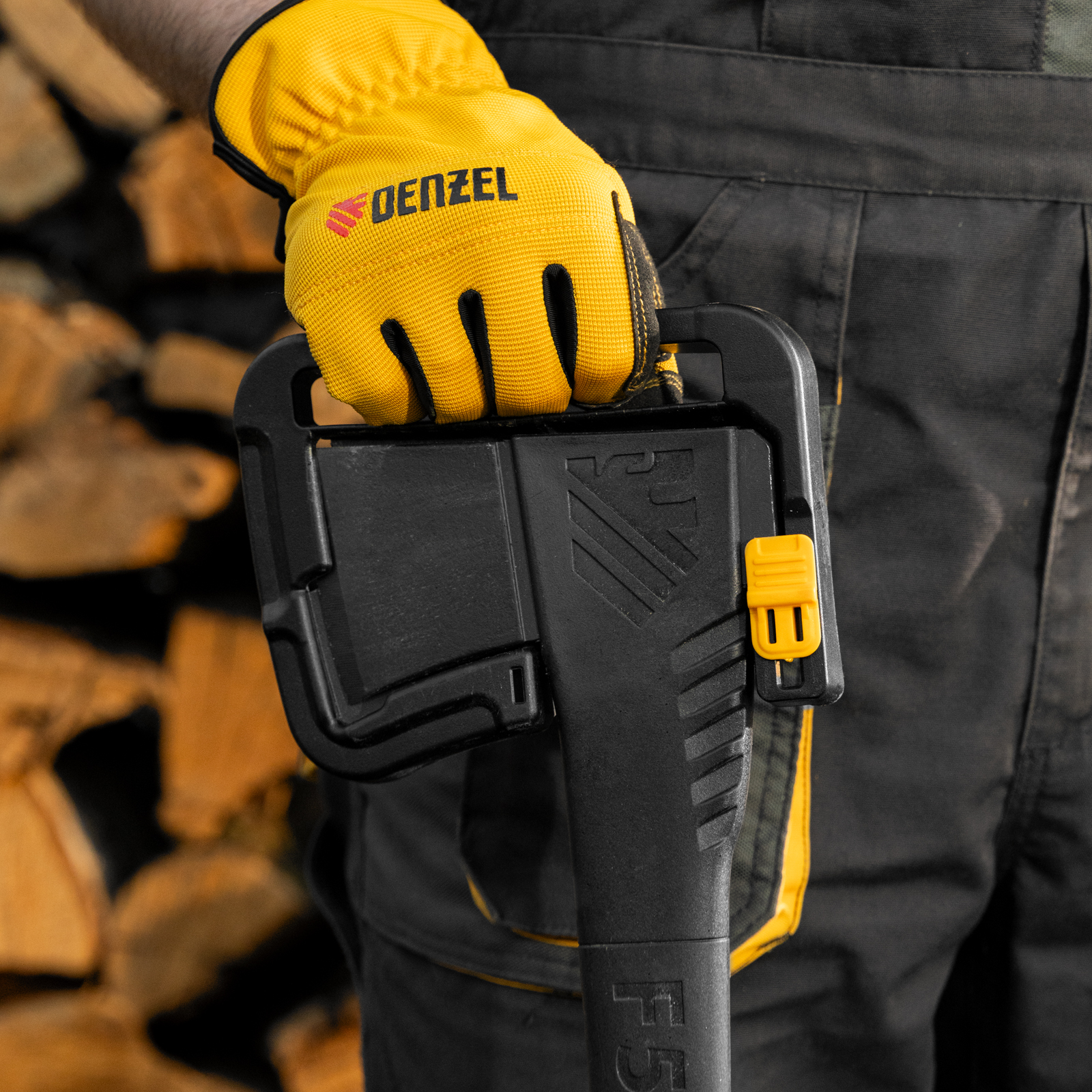 Топор-колун, F5, 1100 гр, двухкомпонентная рукоятка, 500 мм// Denzel