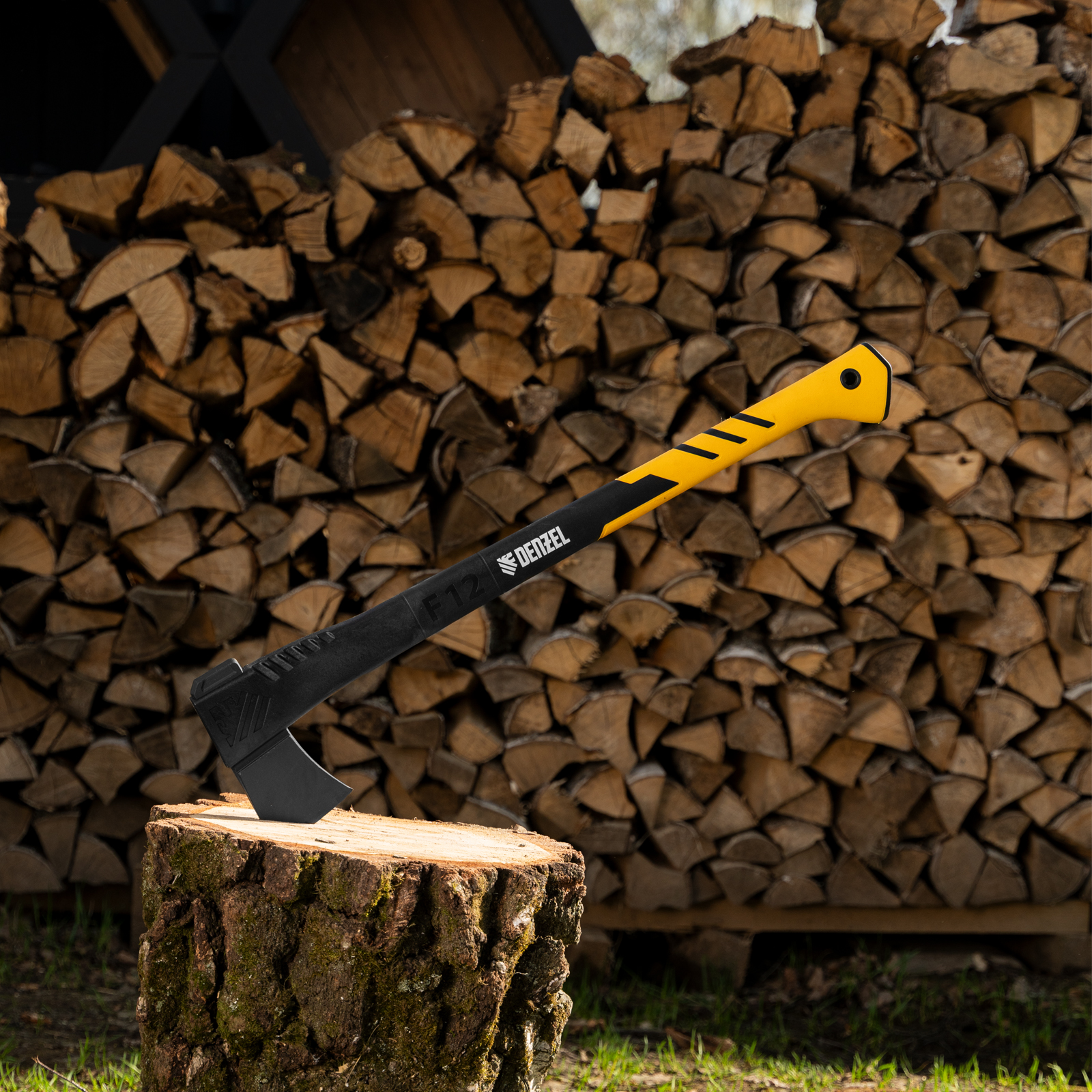 Топор-колун, F12, 2000 гр, двухкомпонентная рукоятка, 710 мм// Denzel