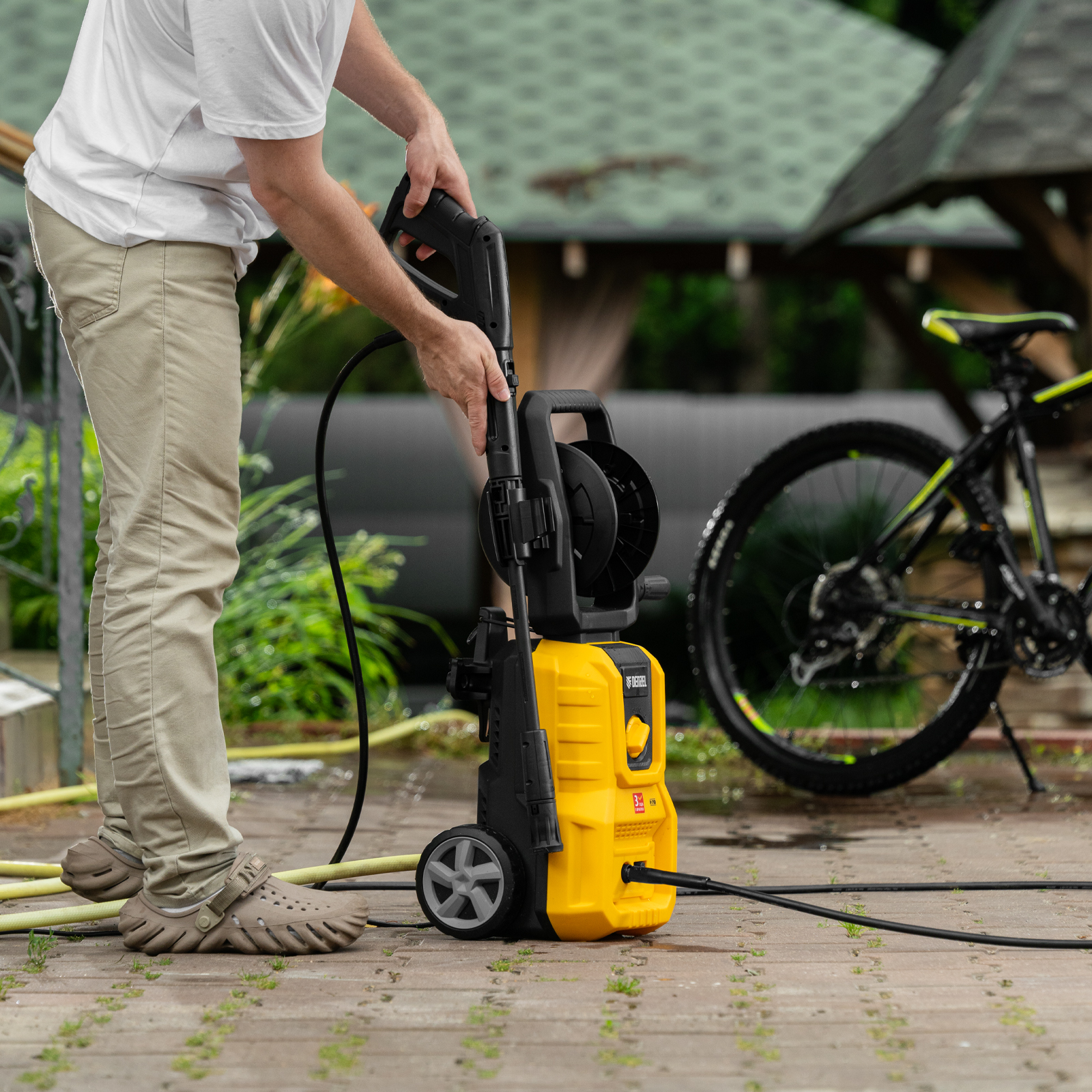 Моечная машина высокого давления R-170D, 1800 Вт, 170 бар, 380 л/ч, с барабаном// Denzel